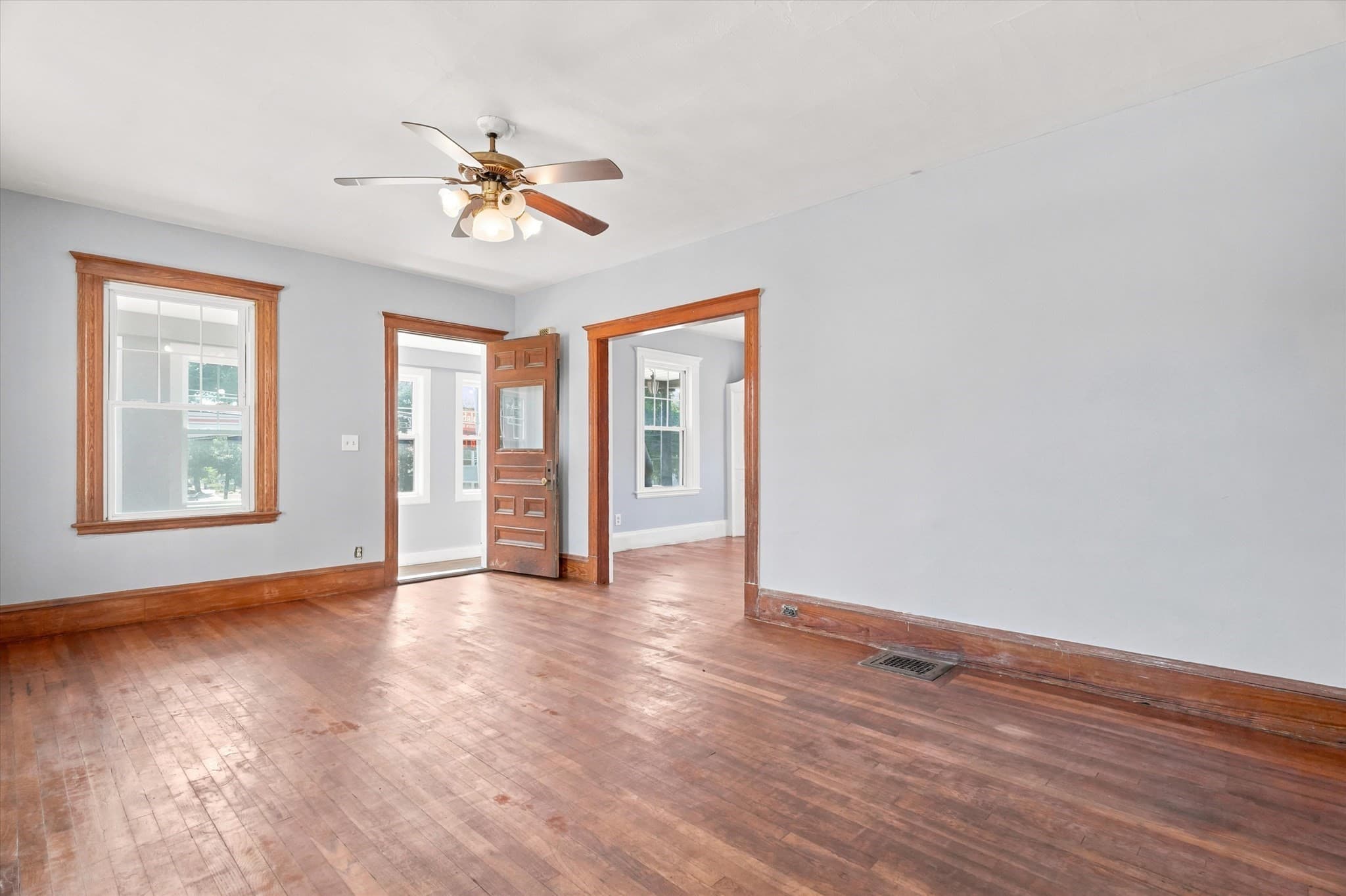 Single Family Residence at 6 Cliff Street, Lynn MA 01905, Lynn, photo 7 of 40