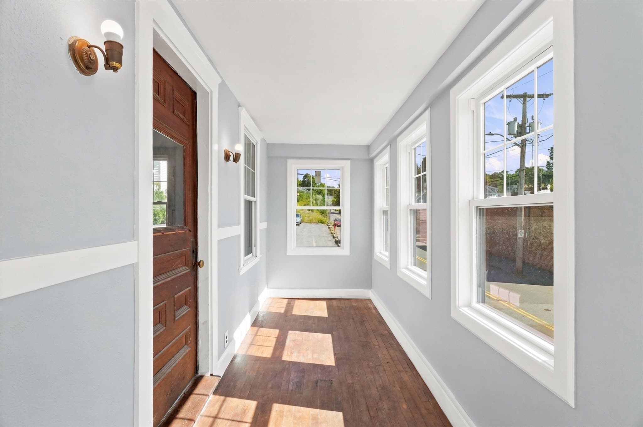 Single Family Residence at 6 Cliff Street, Lynn MA 01905, Lynn, photo 3 of 40