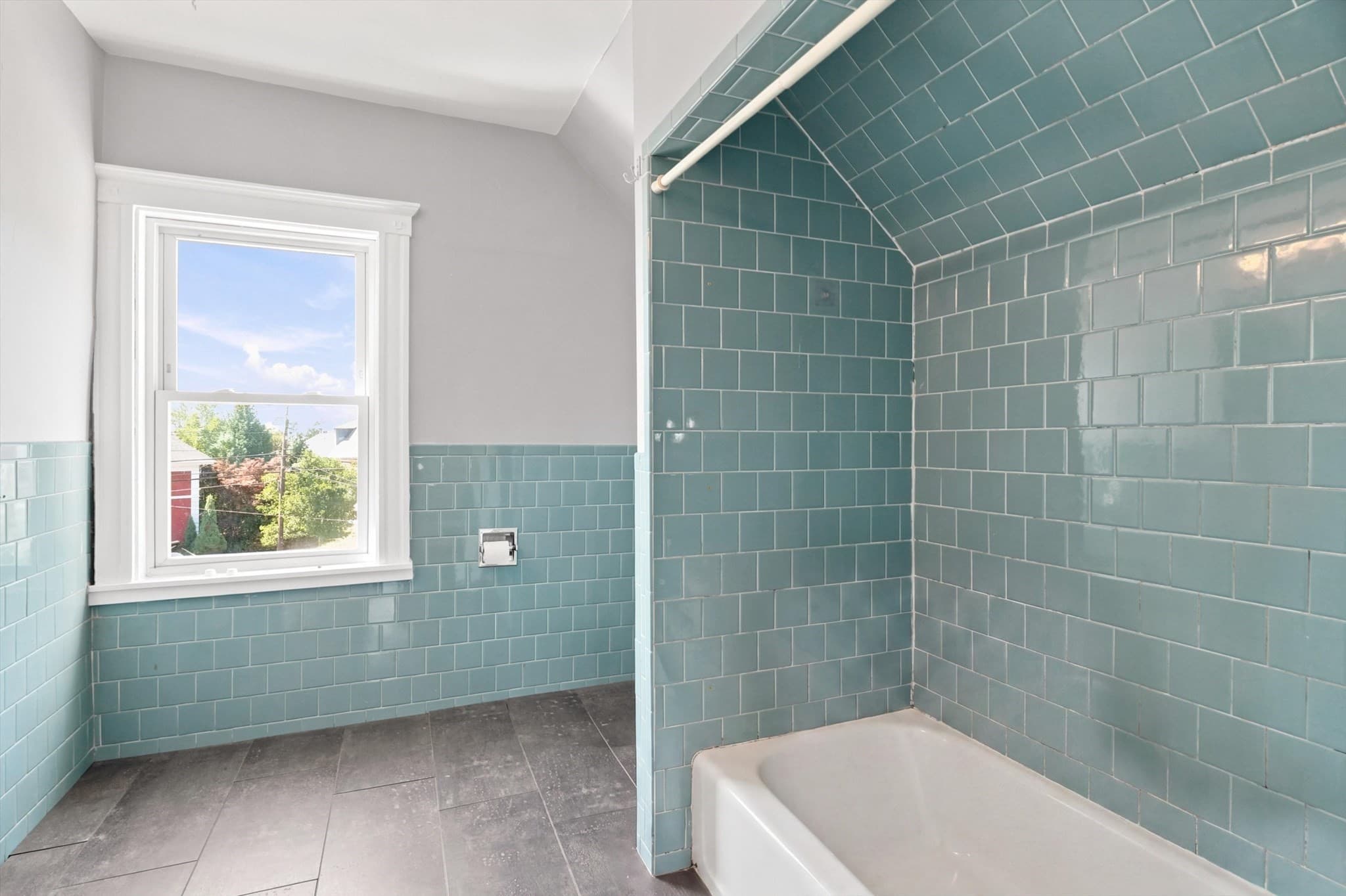 Single Family Residence at 6 Cliff Street, Lynn MA 01905, Lynn, photo 18 of 40