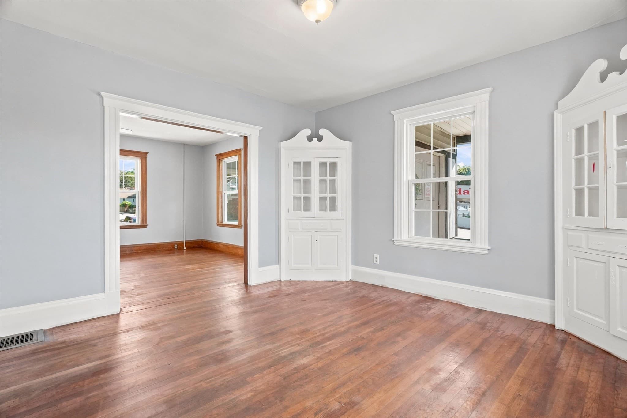 Single Family Residence at 6 Cliff Street, Lynn MA 01905, Lynn, photo 8 of 40