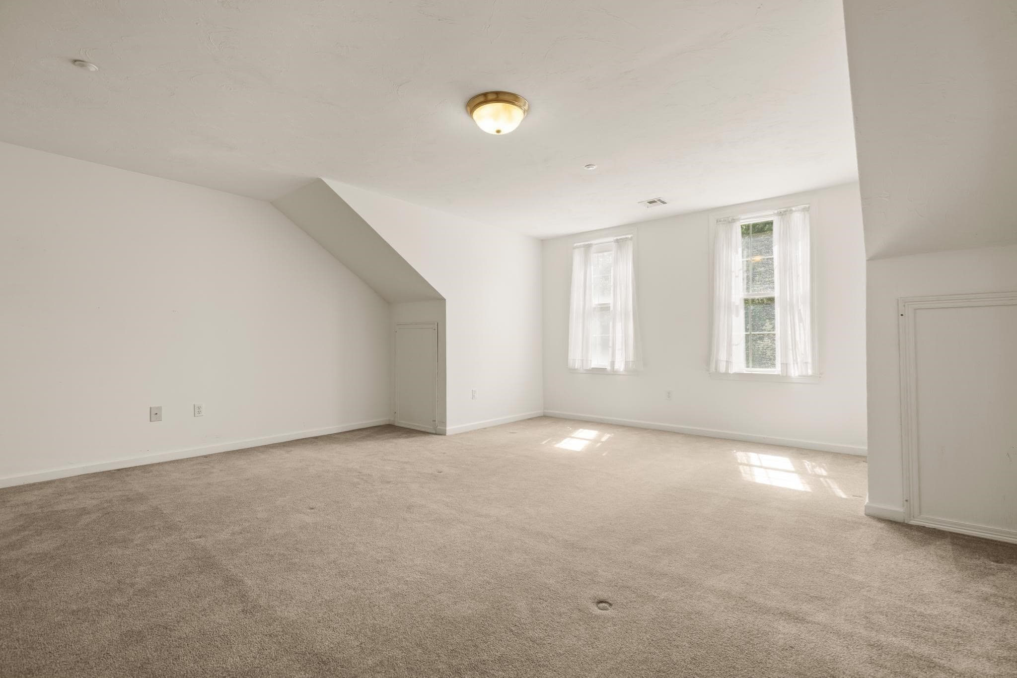 Condominium at 9 Kingson Ln # 6, Medway MA 02053, Medway, photo 27 of 42