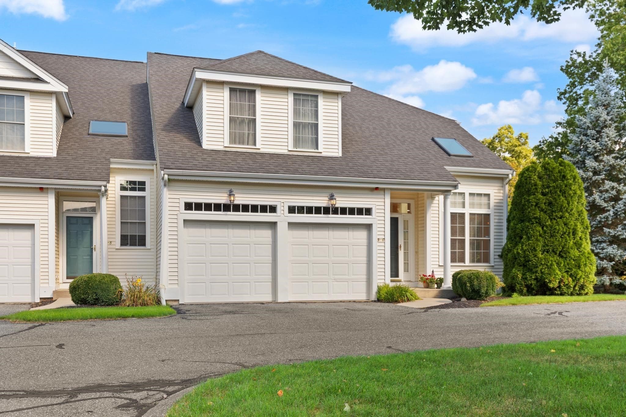 9 Kingson Ln # 6, Medway MA 02053