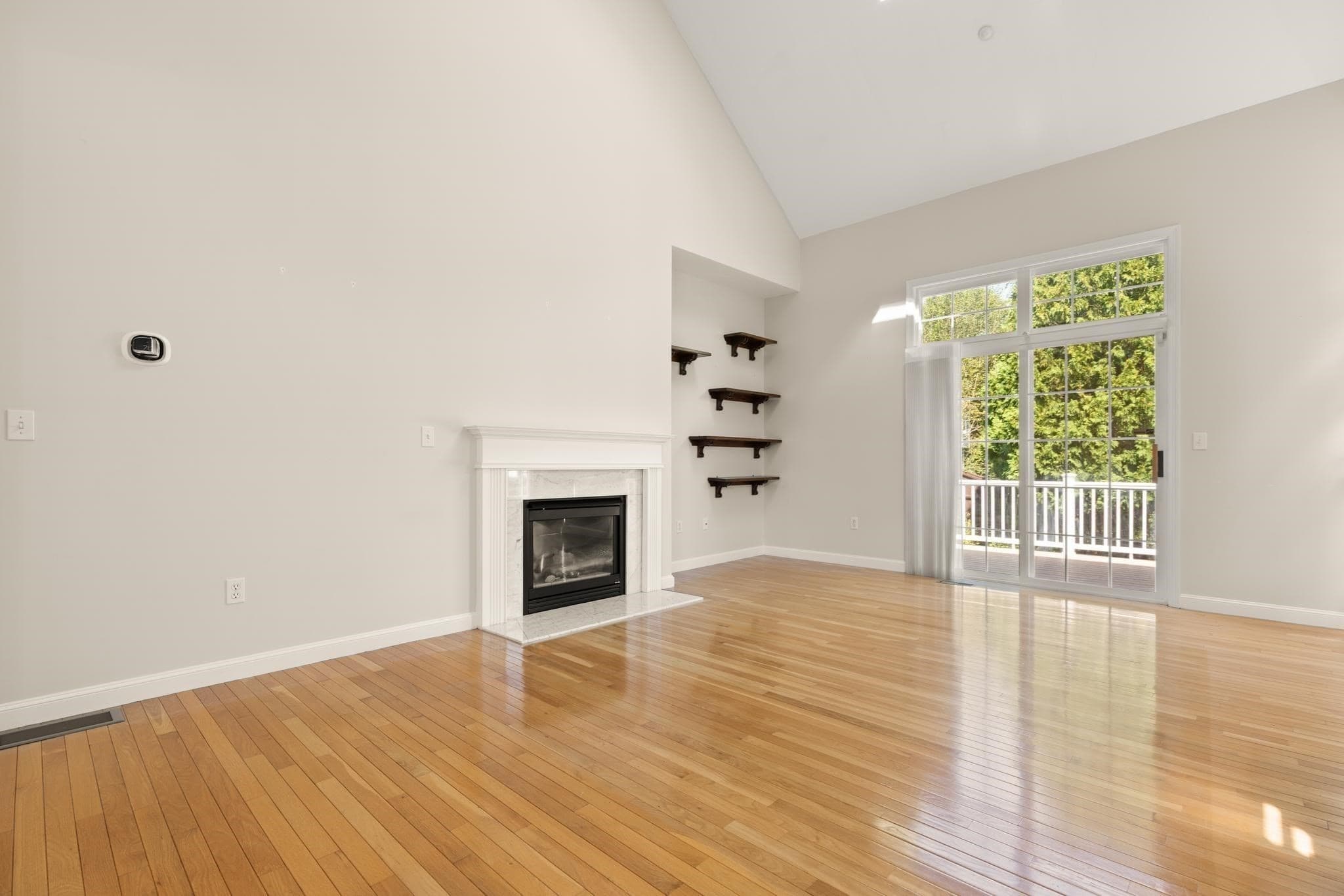 Condominium at 9 Kingson Ln # 6, Medway MA 02053, Medway, photo 9 of 42