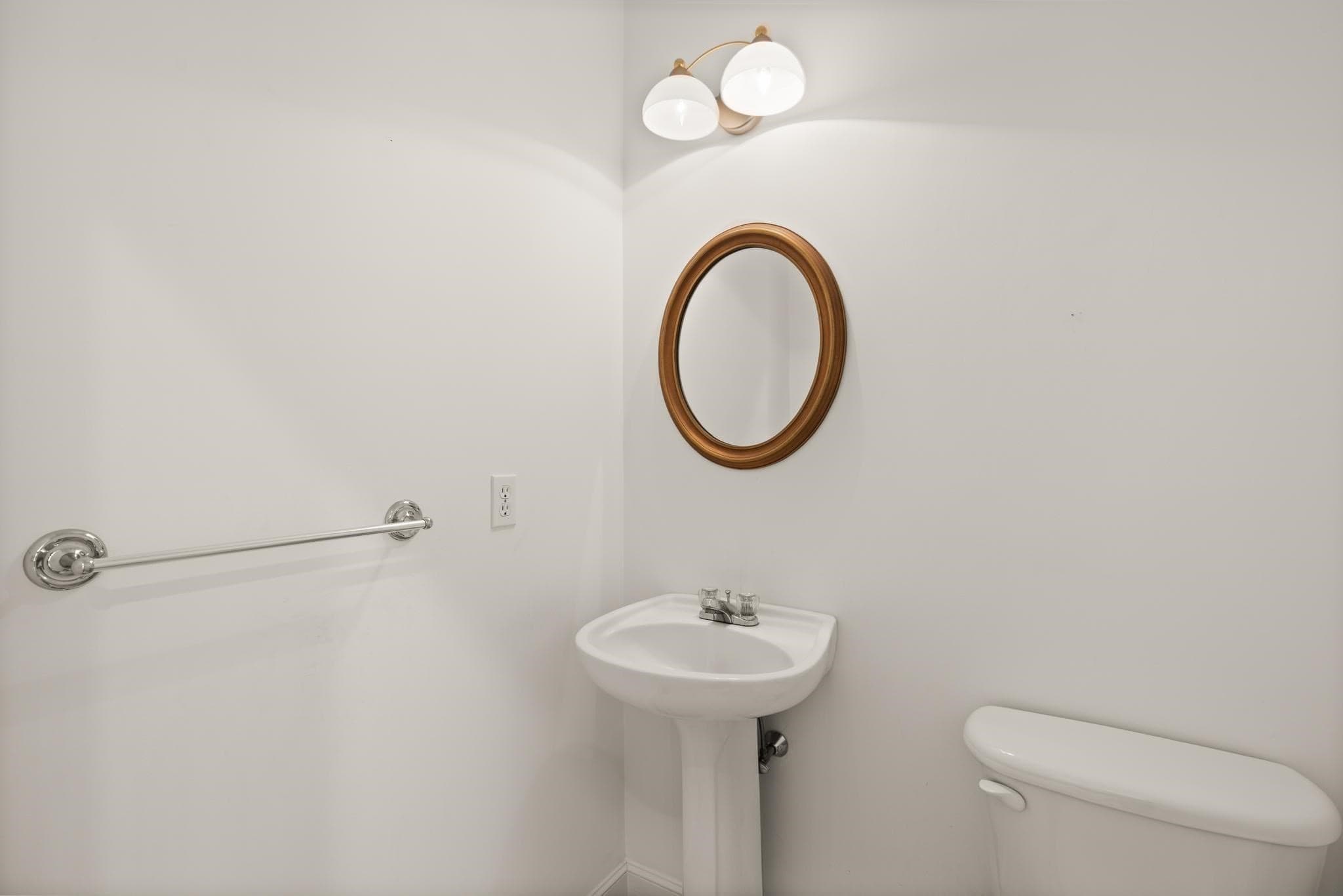 Condominium at 9 Kingson Ln # 6, Medway MA 02053, Medway, photo 30 of 42