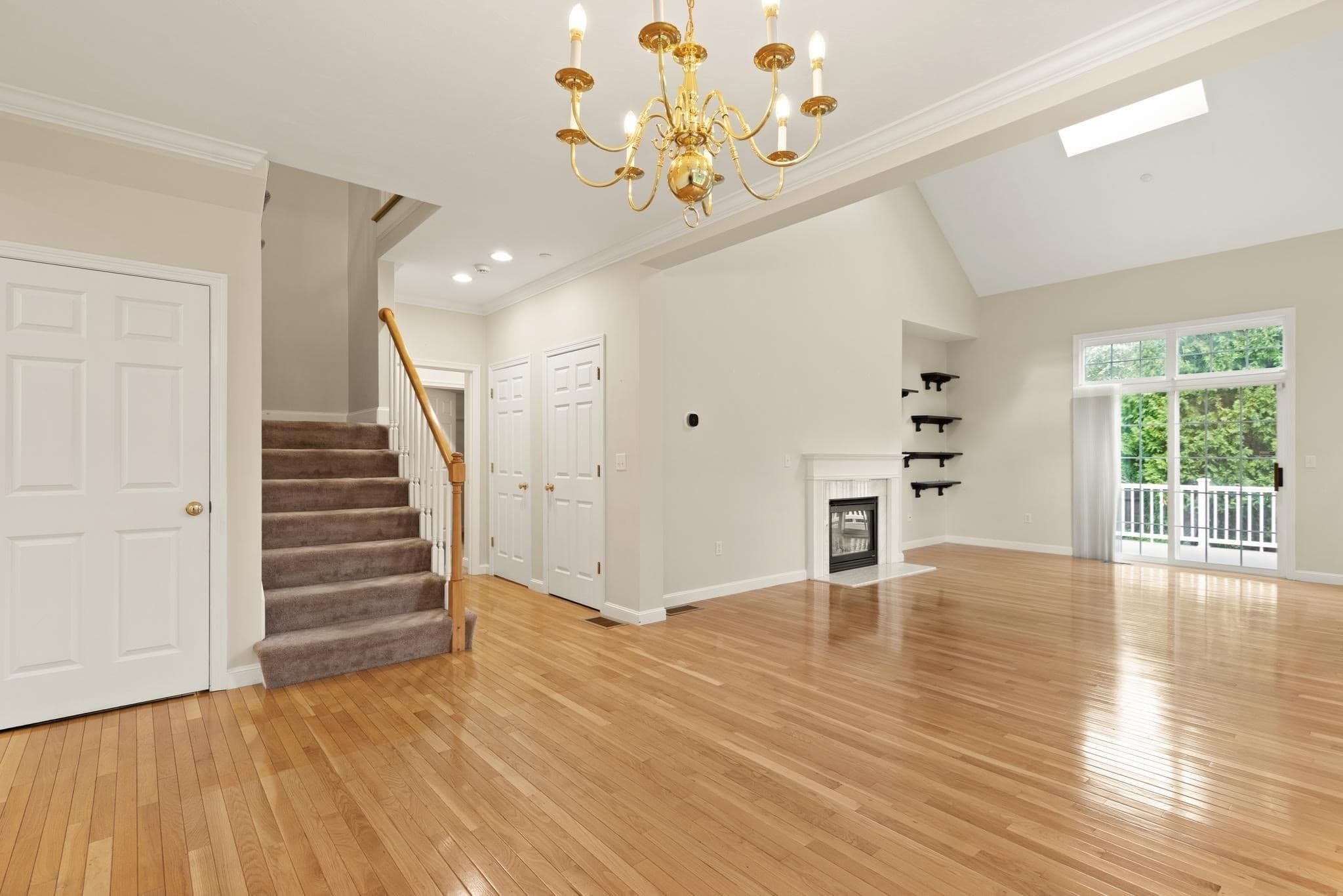 Condominium at 9 Kingson Ln # 6, Medway MA 02053, Medway, photo 10 of 42