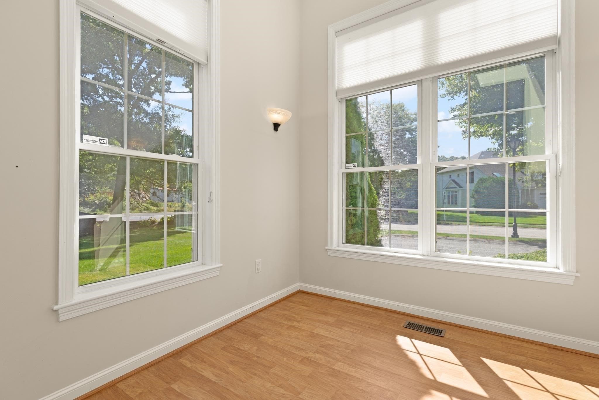Condominium at 9 Kingson Ln # 6, Medway MA 02053, Medway, photo 19 of 42