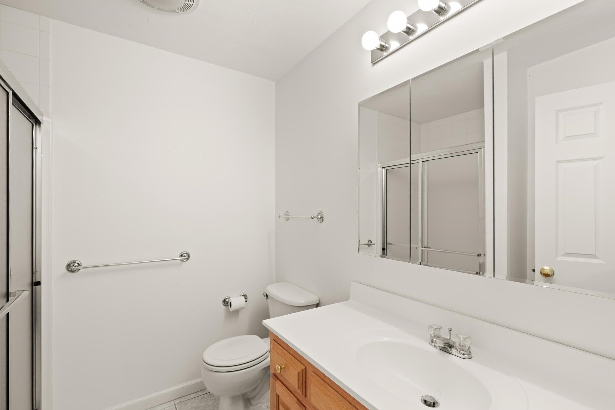 Condominium at 9 Kingson Ln # 6, Medway MA 02053, Medway, photo 31 of 42