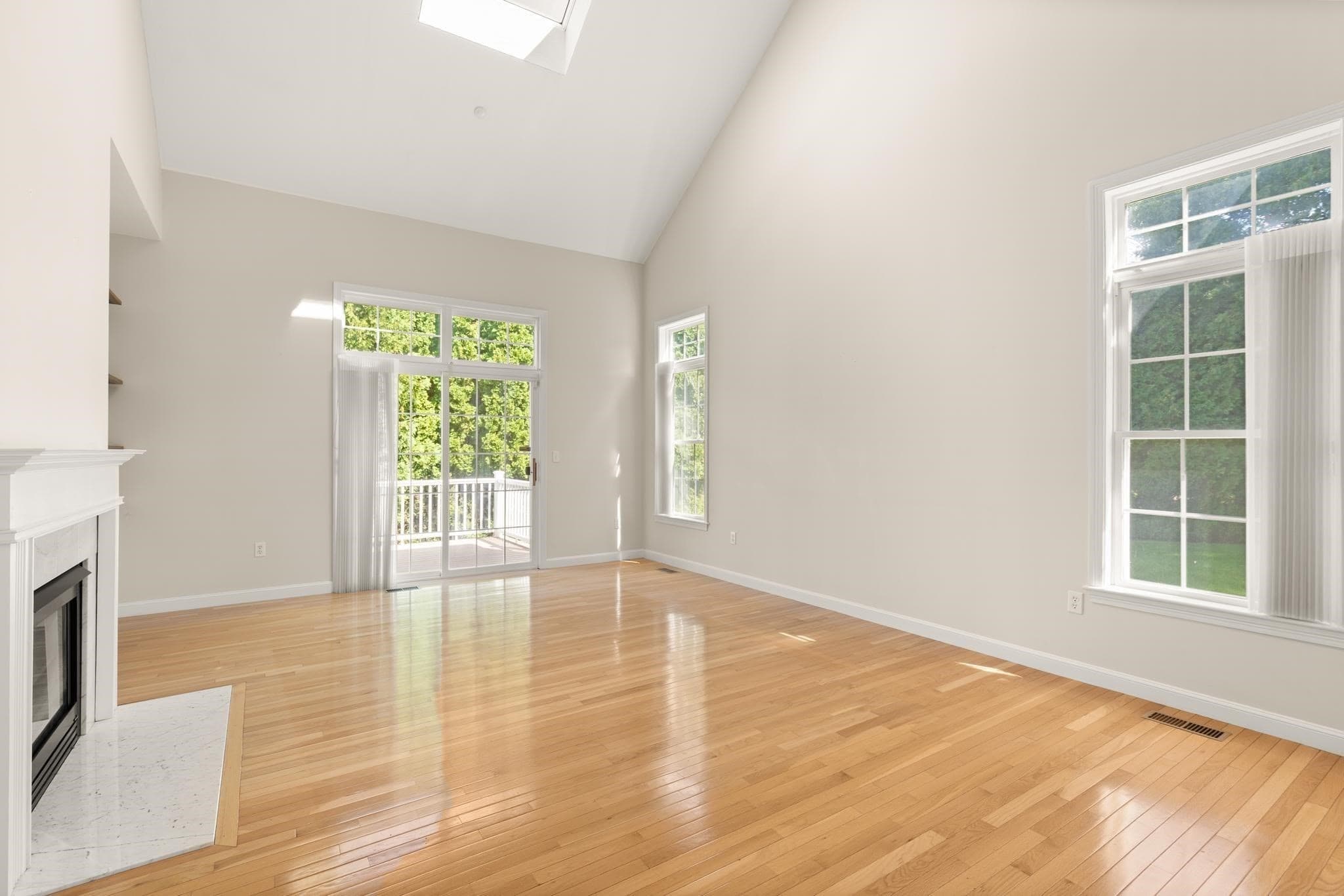 Condominium at 9 Kingson Ln # 6, Medway MA 02053, Medway, photo 8 of 42