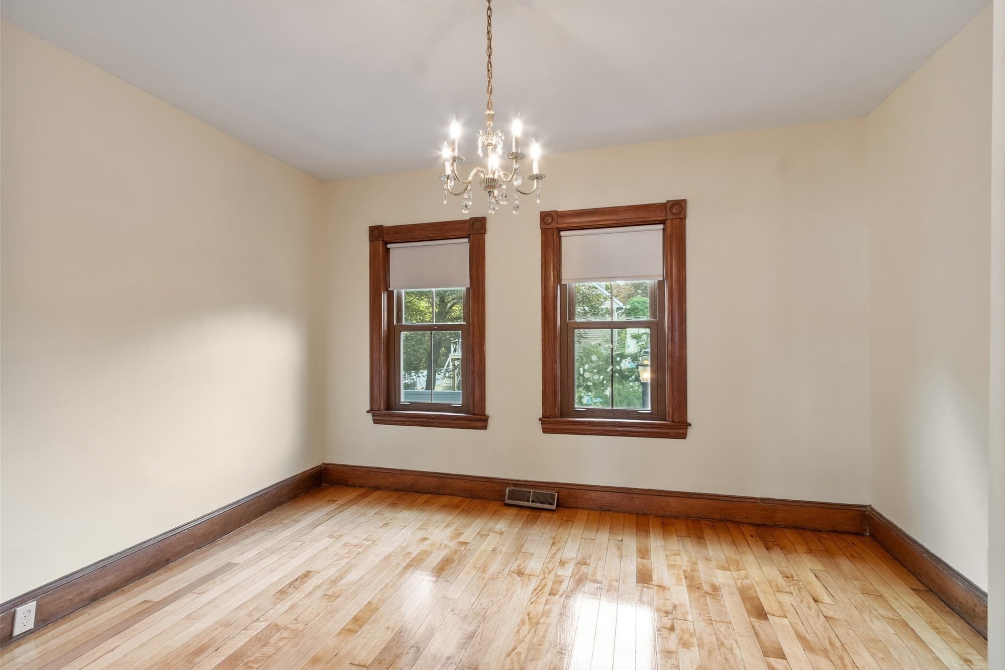 Single Family Residence at 57 Llewellyn St, Lowell MA 01850, Lowell, photo 9 of 42