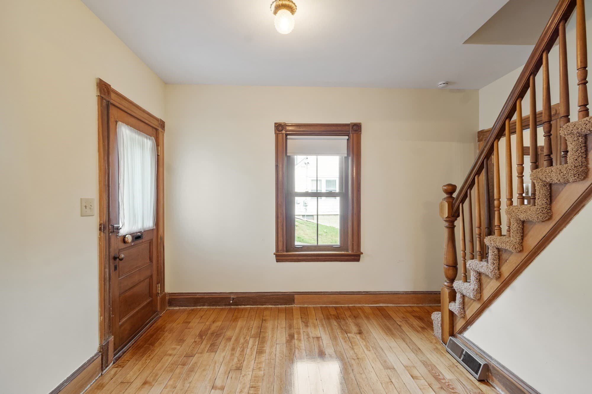Single Family Residence at 57 Llewellyn St, Lowell MA 01850, Lowell, photo 4 of 42