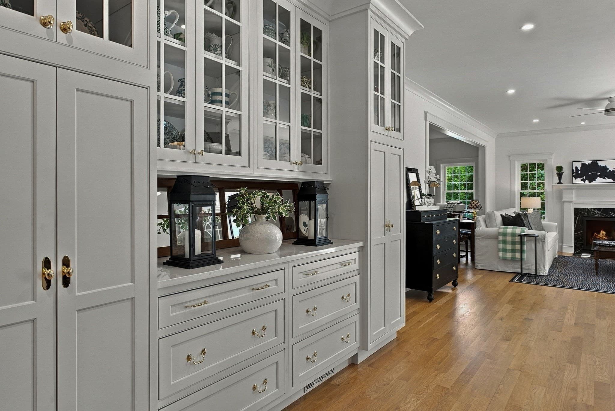 Single Family Residence at 303 Chestnut St, North Andover MA 01845, North Andover, photo 9 of 42