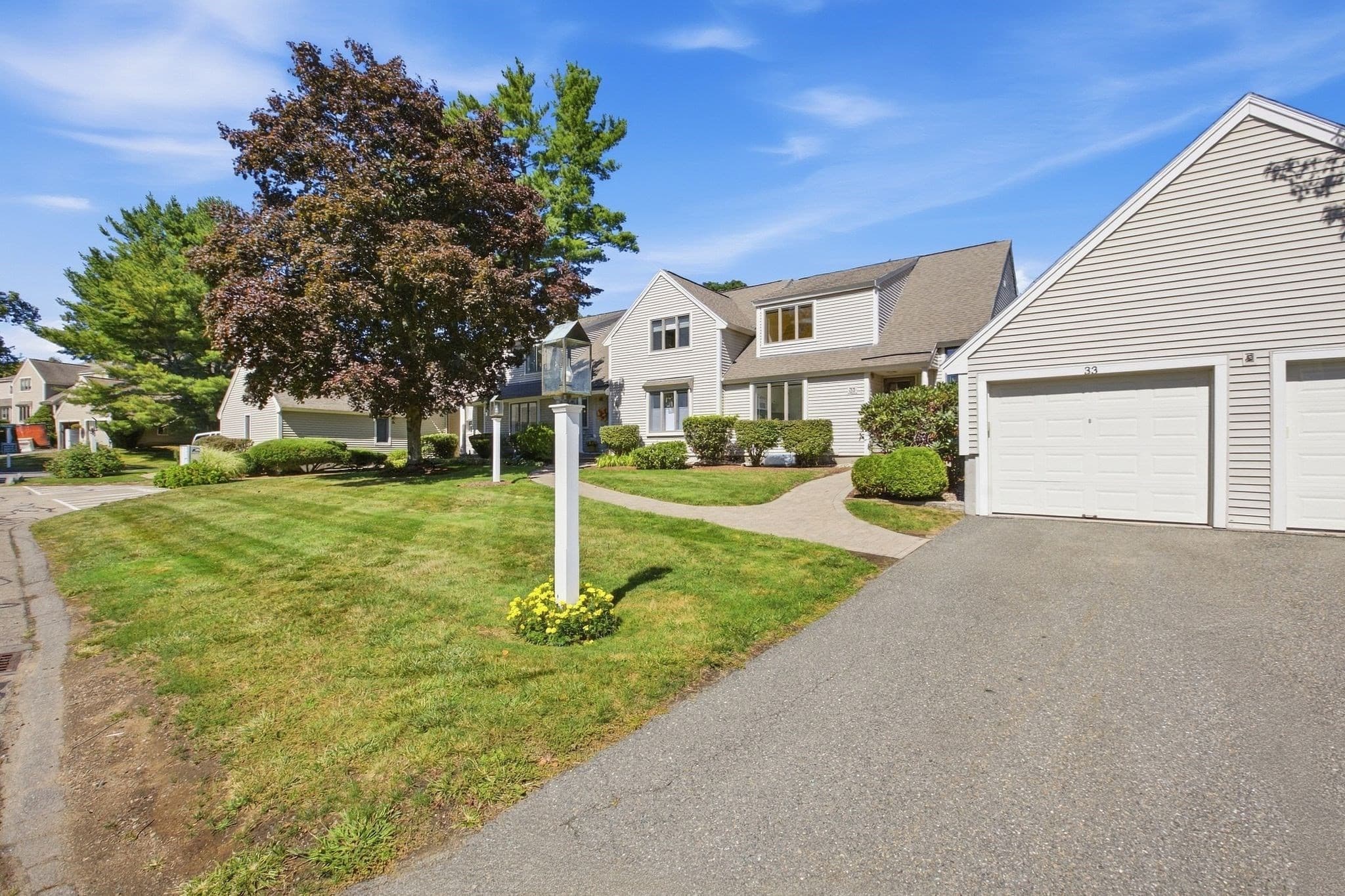 Condominium at 33 Mid Iron Dr # 33, North Reading MA 01864, North Reading, photo 2 of 39