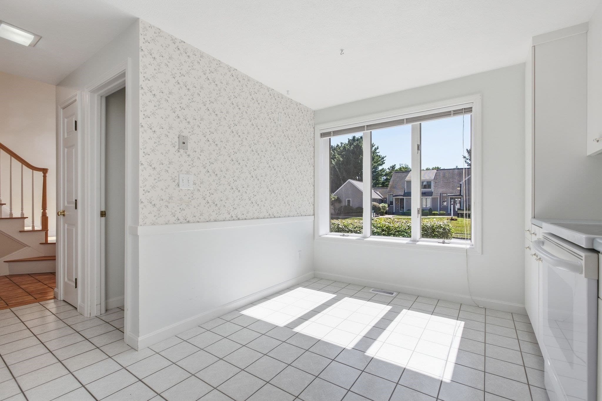 Condominium at 33 Mid Iron Dr # 33, North Reading MA 01864, North Reading, photo 26 of 39