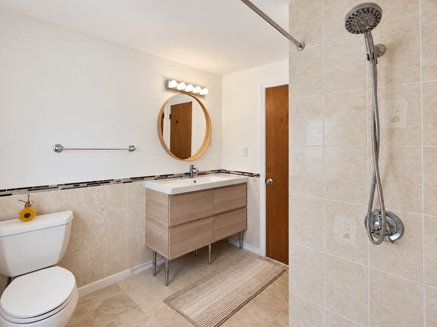 Condominium at 27 Alpine St # 8, Malden MA 02148, Malden, photo 16 of 26