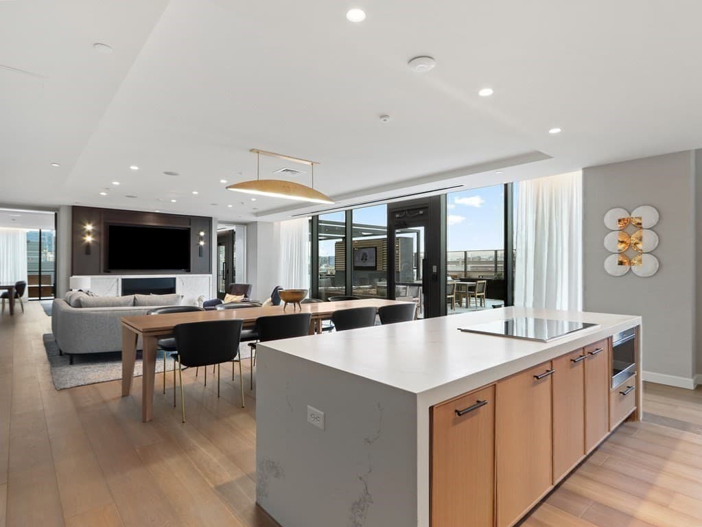 Condominium at 380 Harrison Ave # 1013, Boston MA 02118, photo 23 of 38