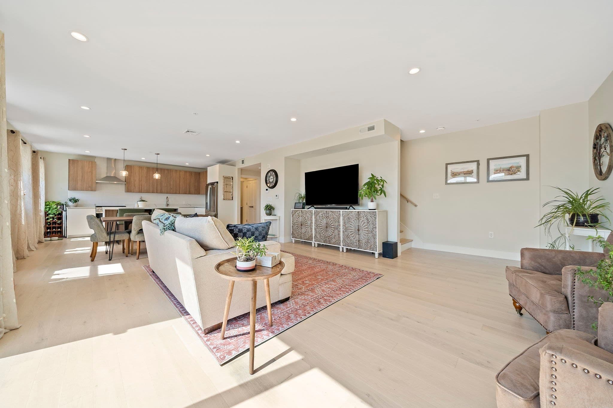 Condominium at 488 Quincy Ave # 4, Quincy MA 02169, photo 4 of 33