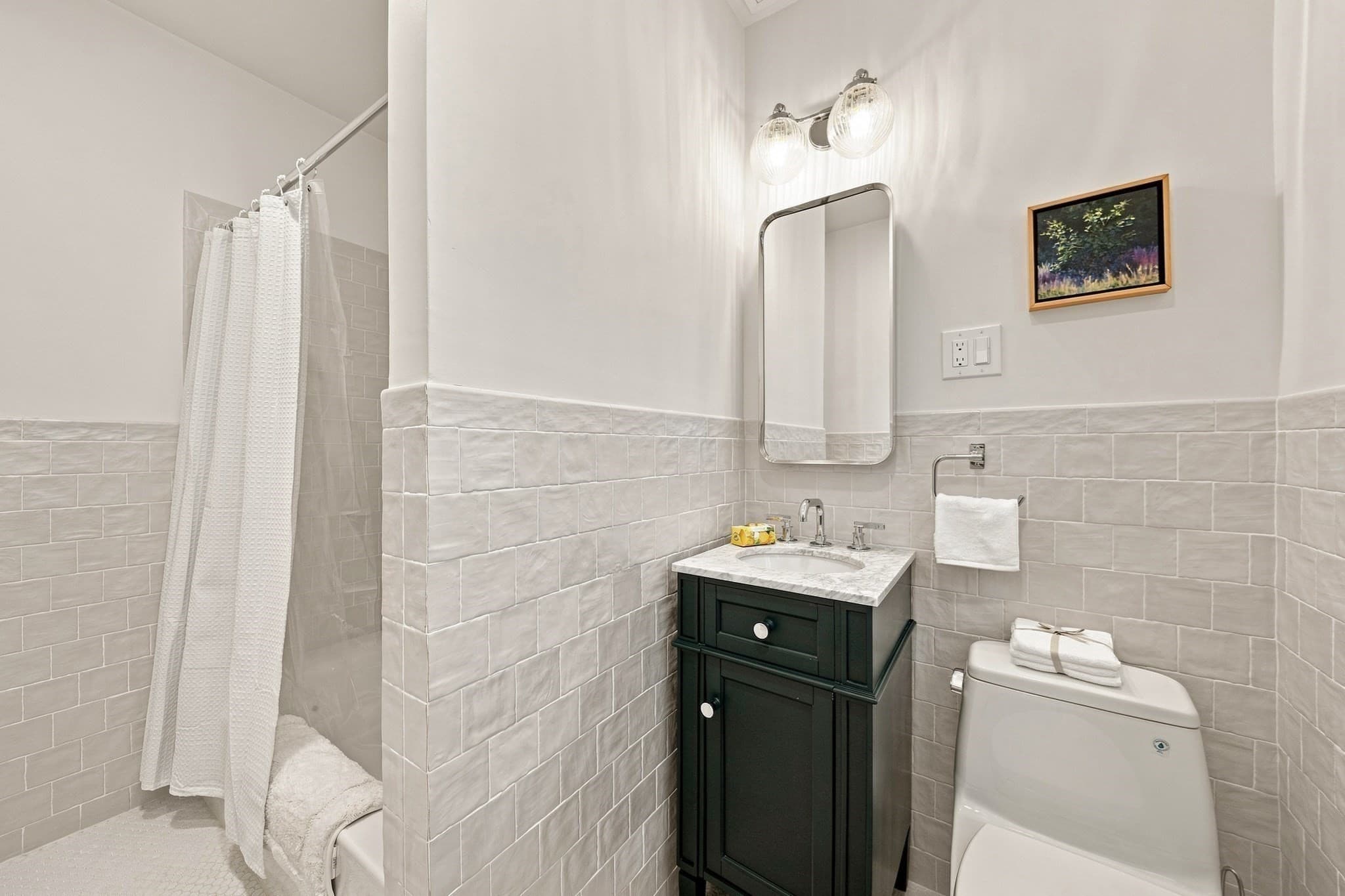 Condominium at 43 Linnaean # 2A, Cambridge MA 02138, Cambridge, photo 14 of 40