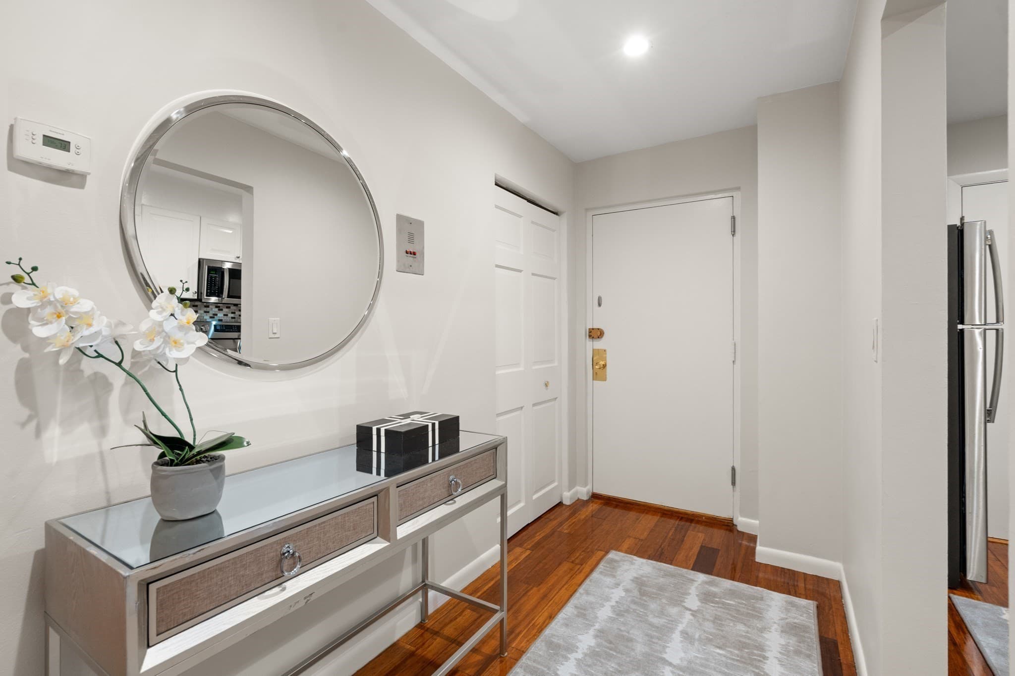 Condominium at 804 Centre St # 8, Boston MA 02130, Boston, photo 2 of 9