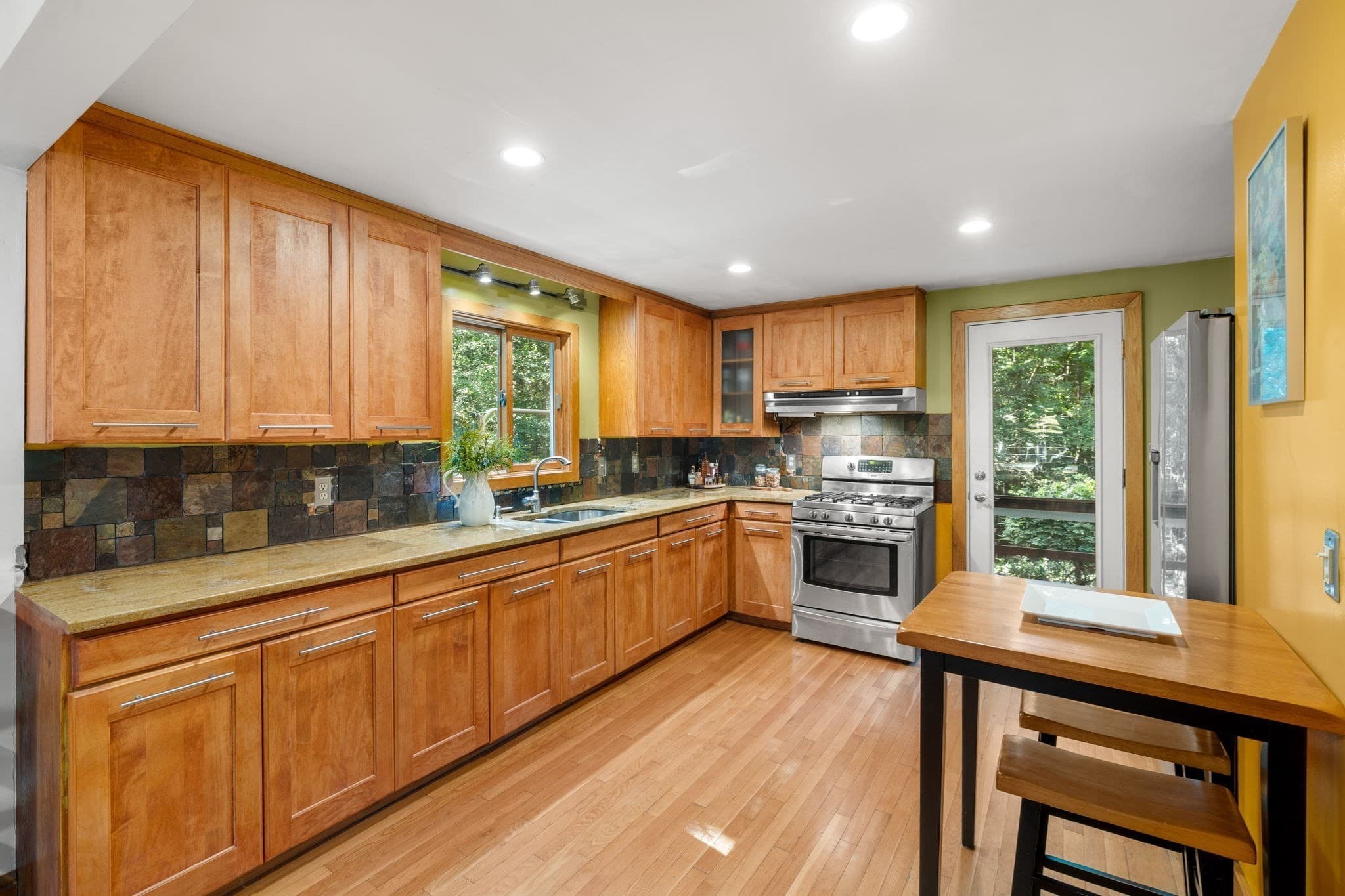 Single Family Residence at 64 Lakeside Dr, Groton MA 01450, Groton, photo 8 of 38