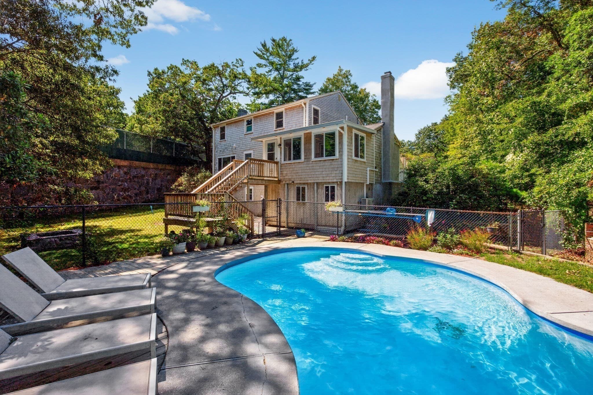 Single Family Residence at 1 Seneca Lane, Plymouth MA 02360, Plymouth, photo 2 of 40
