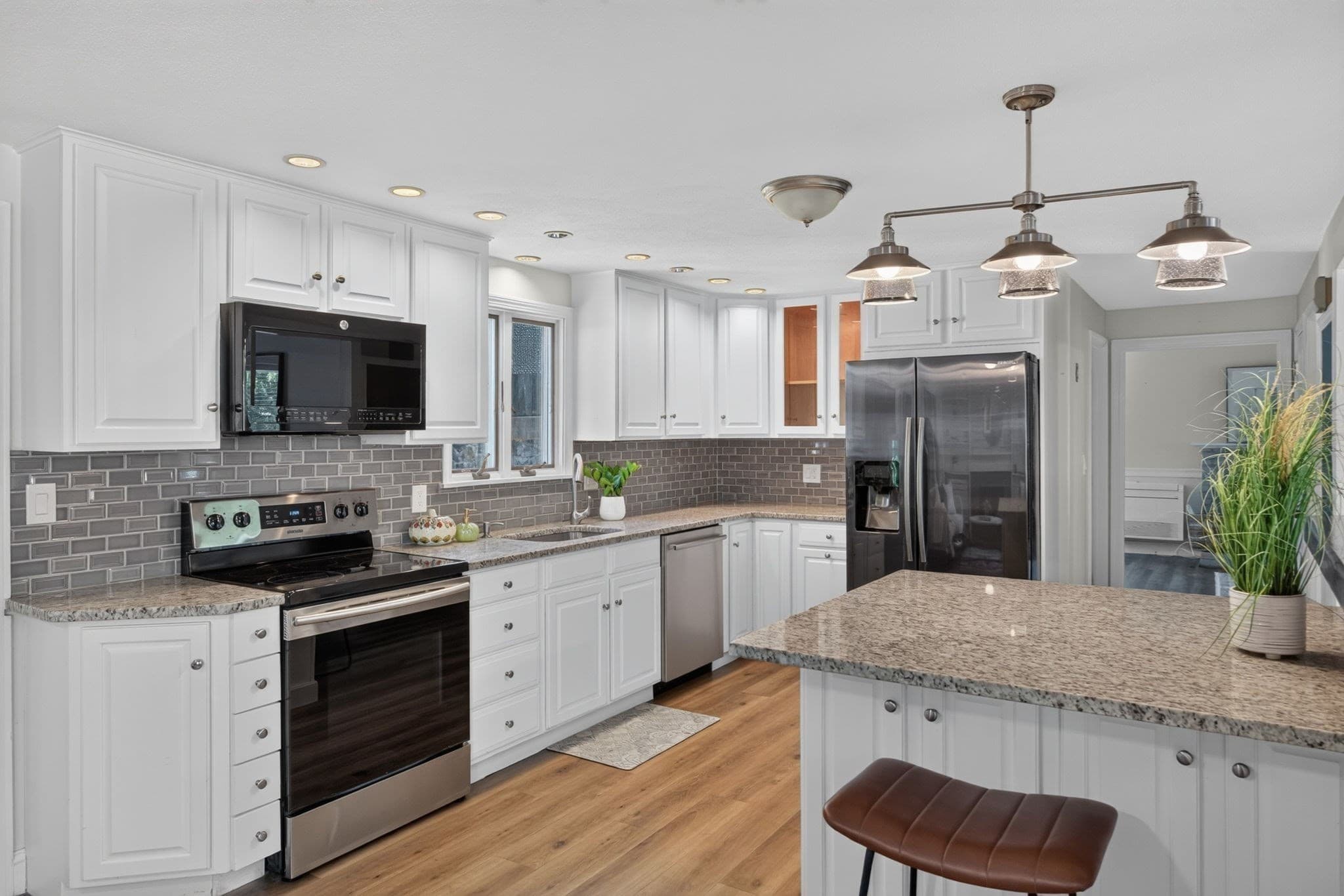 Single Family Residence at 1 Seneca Lane, Plymouth MA 02360, Plymouth, photo 4 of 40