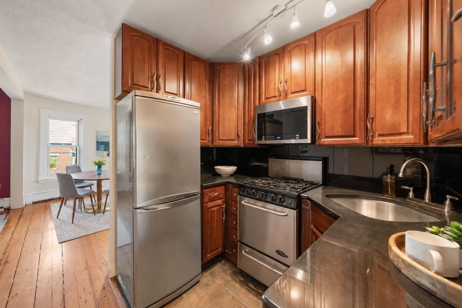 Condominium at 88 W Springfield St # 3, Boston MA 02118, photo 7 of 13