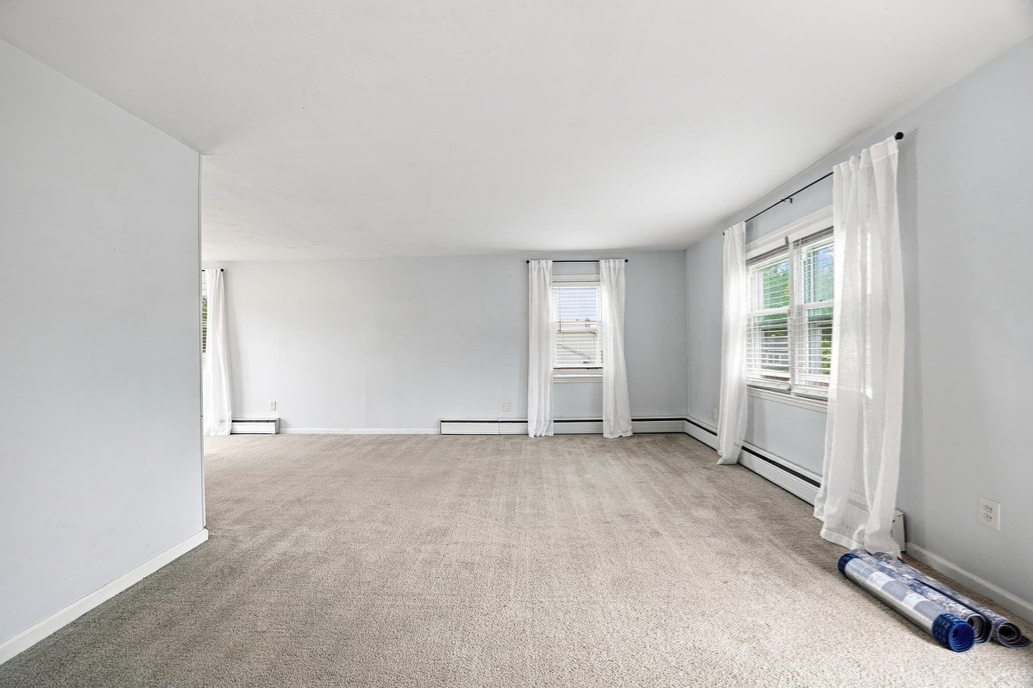 Single Family Residence at 12 Park Ave, Holyoke MA 01040, Holyoke, photo 7 of 21