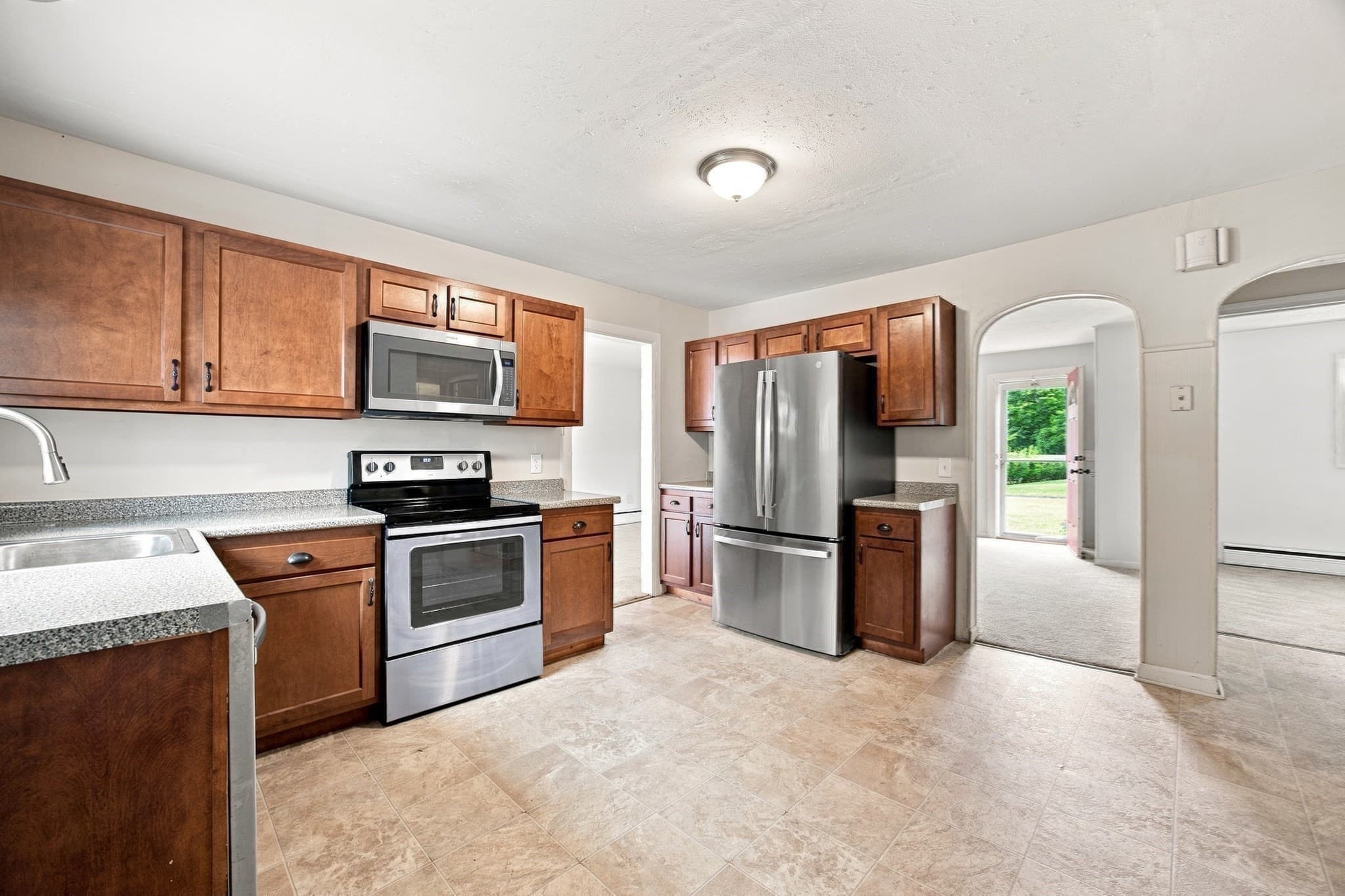 Single Family Residence at 12 Park Ave, Holyoke MA 01040, Holyoke, photo 14 of 21