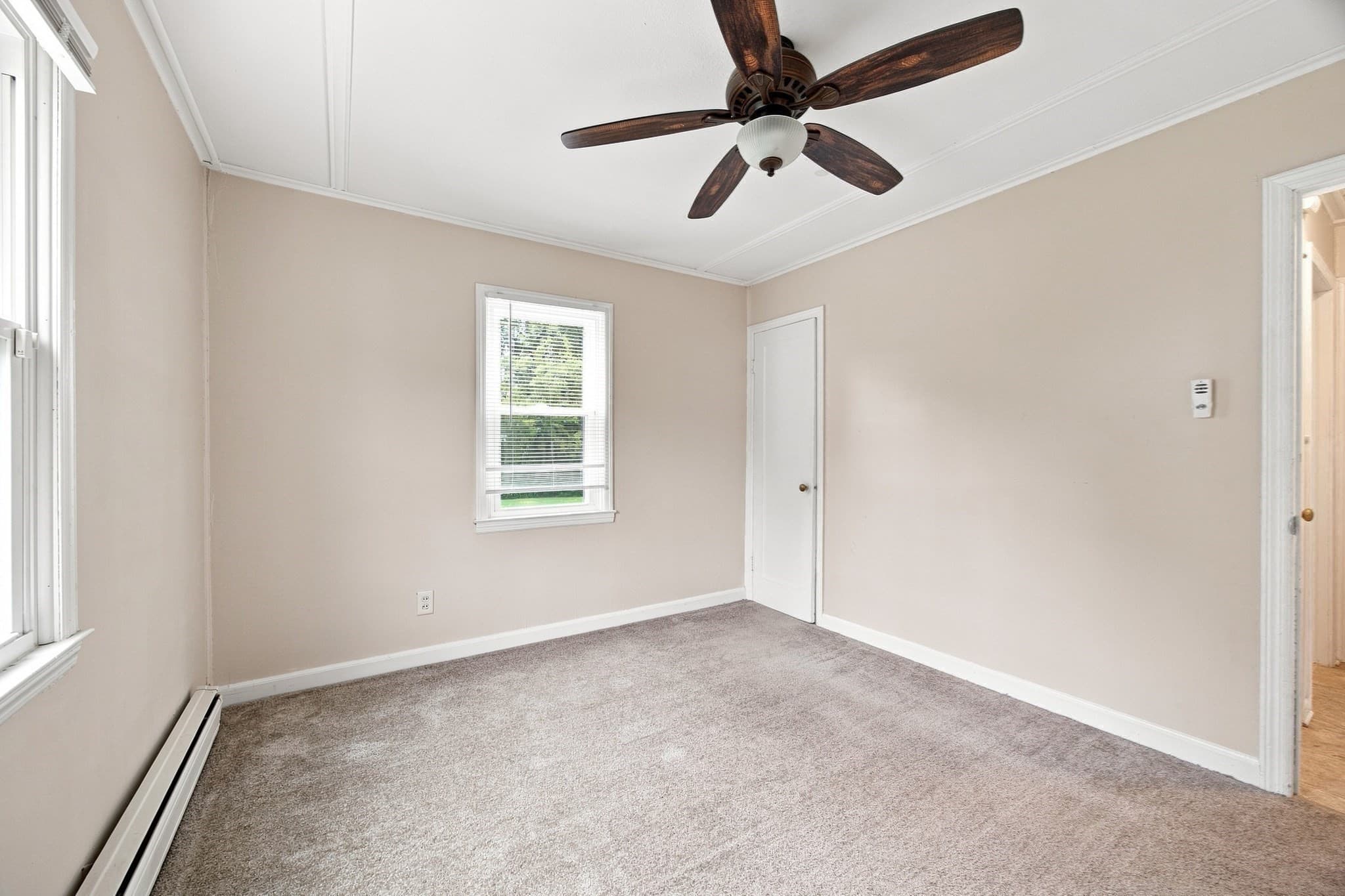 Single Family Residence at 12 Park Ave, Holyoke MA 01040, Holyoke, photo 11 of 21