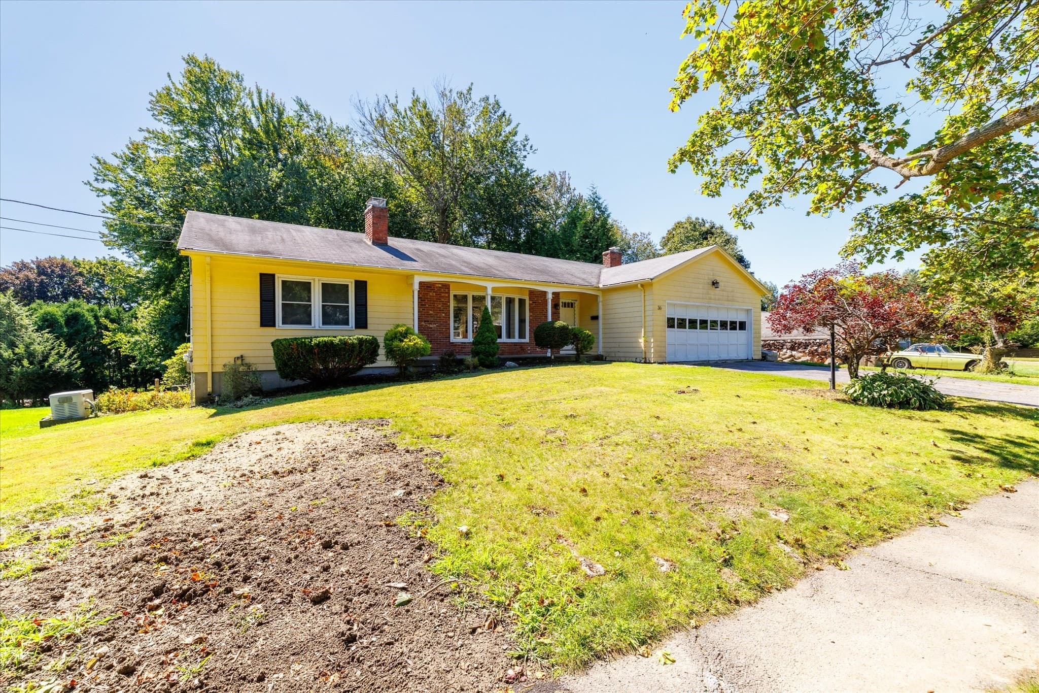 Single Family Residence at 36 Barry Rd, Worcester MA 01609, Worcester, photo 2 of 35