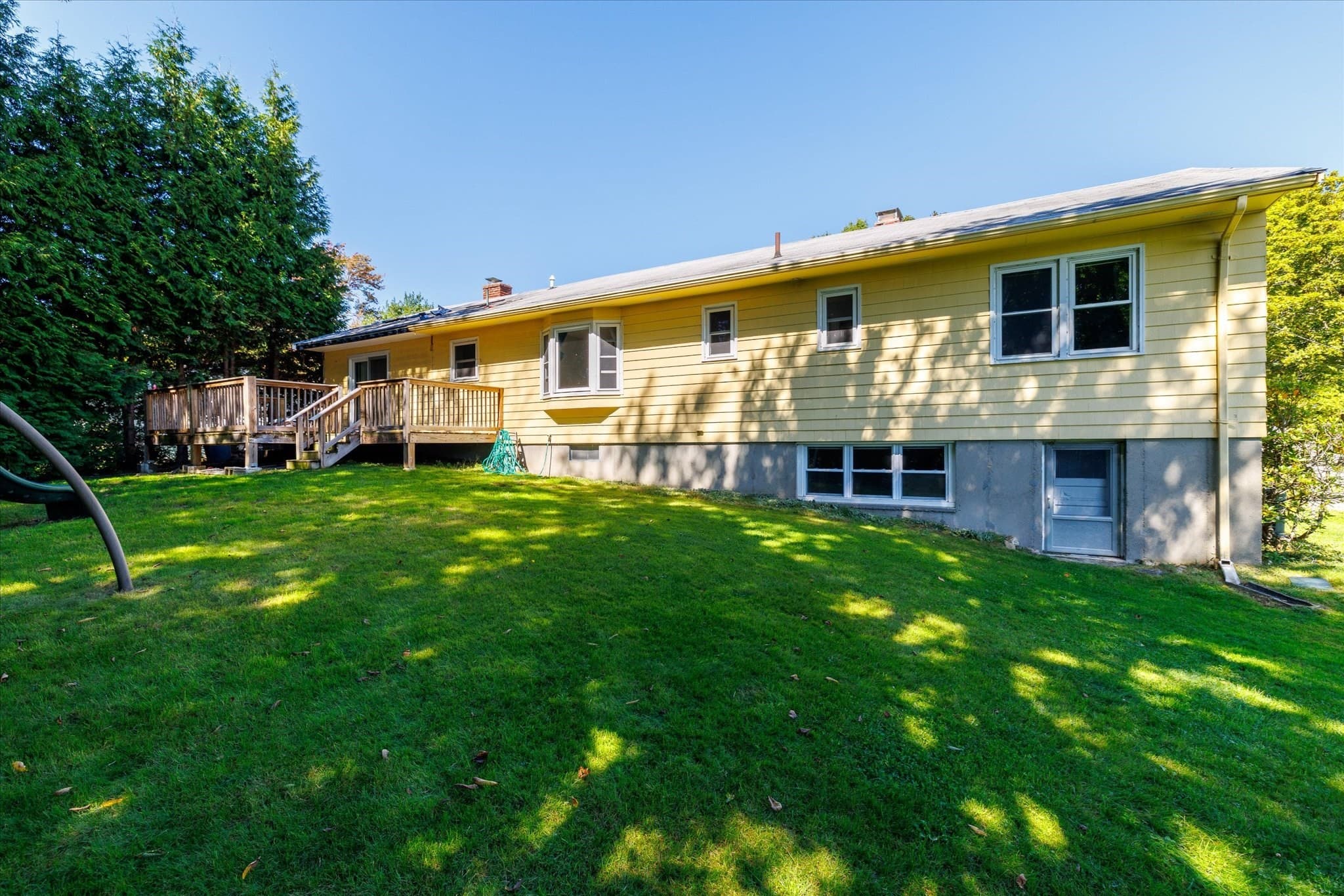 Single Family Residence at 36 Barry Rd, Worcester MA 01609, Worcester, photo 5 of 35