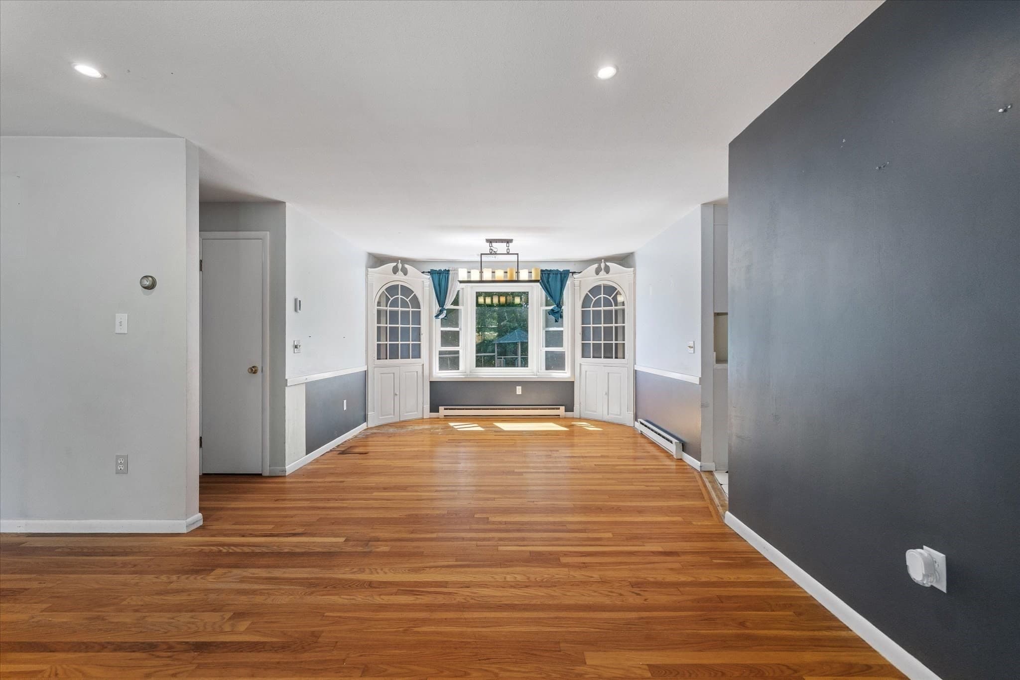 Single Family Residence at 36 Barry Rd, Worcester MA 01609, Worcester, photo 18 of 35
