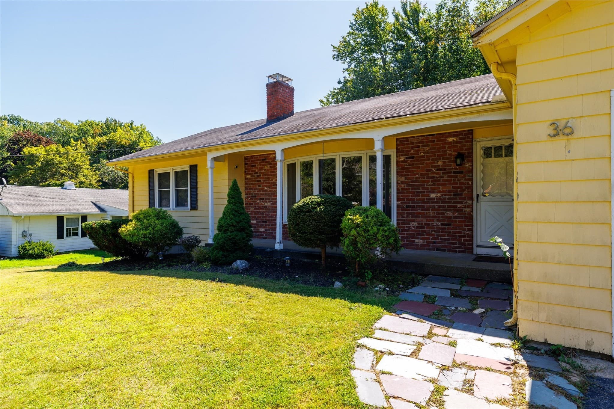 Single Family Residence at 36 Barry Rd, Worcester MA 01609, Worcester, photo 4 of 35