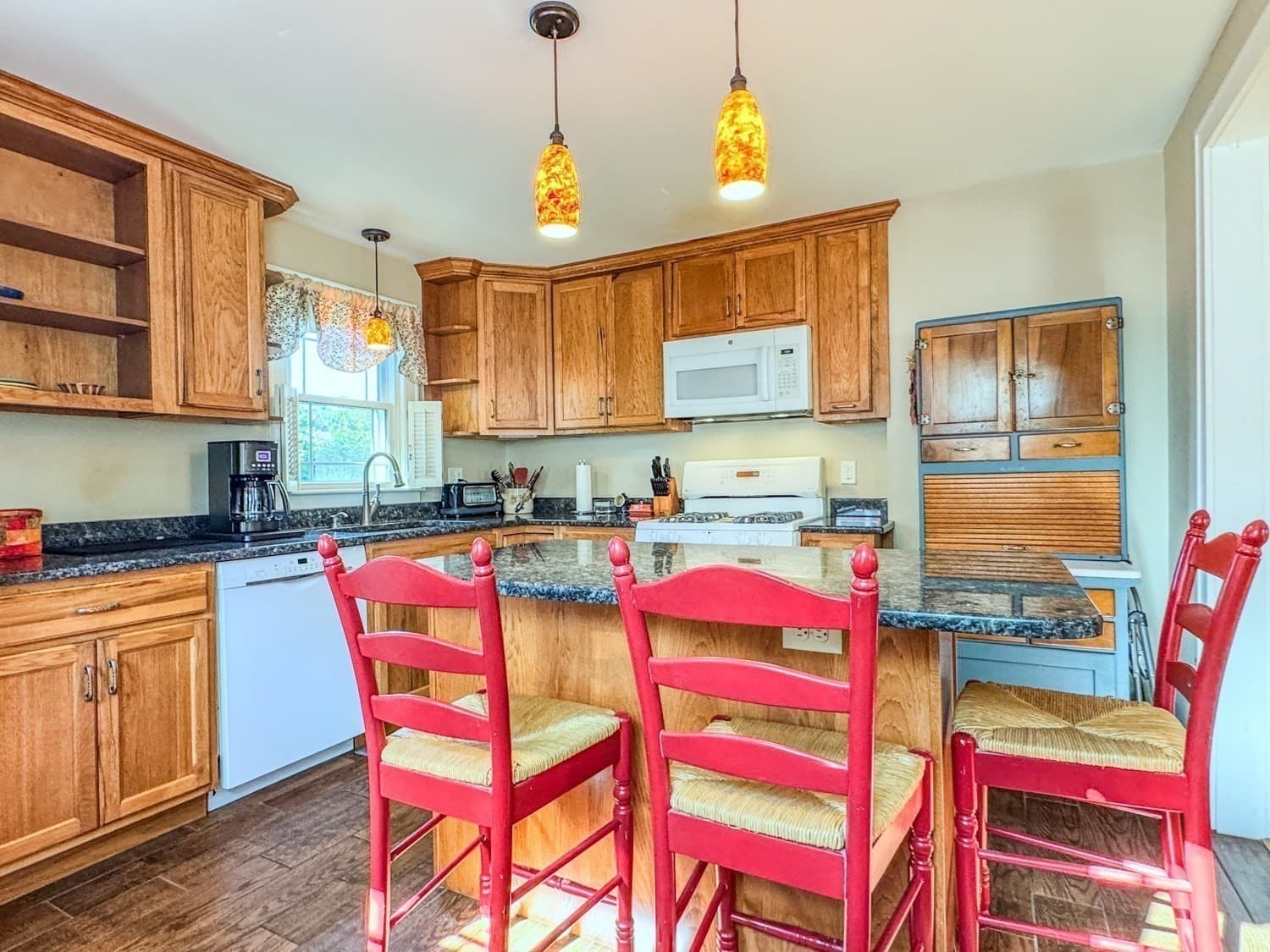 Single Family Residence at 82 Smith Street, Greenfield MA 01301, Greenfield, photo 6 of 42