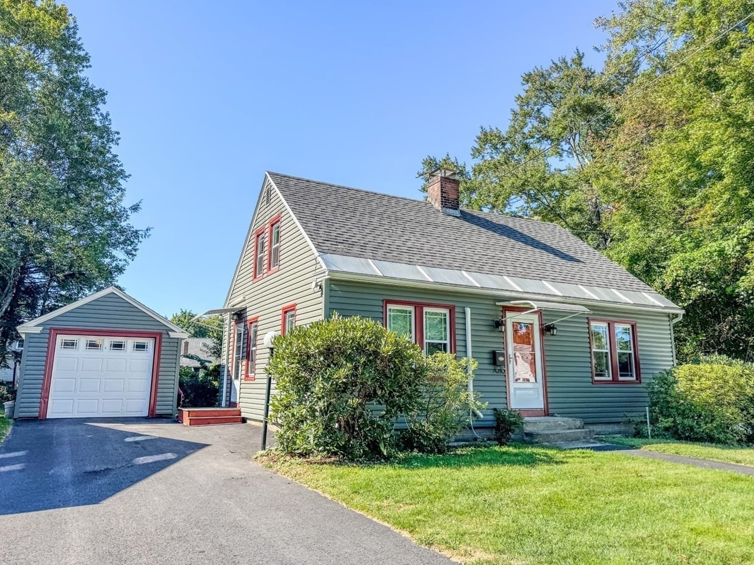 Single Family Residence at 82 Smith Street, Greenfield MA 01301, Greenfield, photo 3 of 42