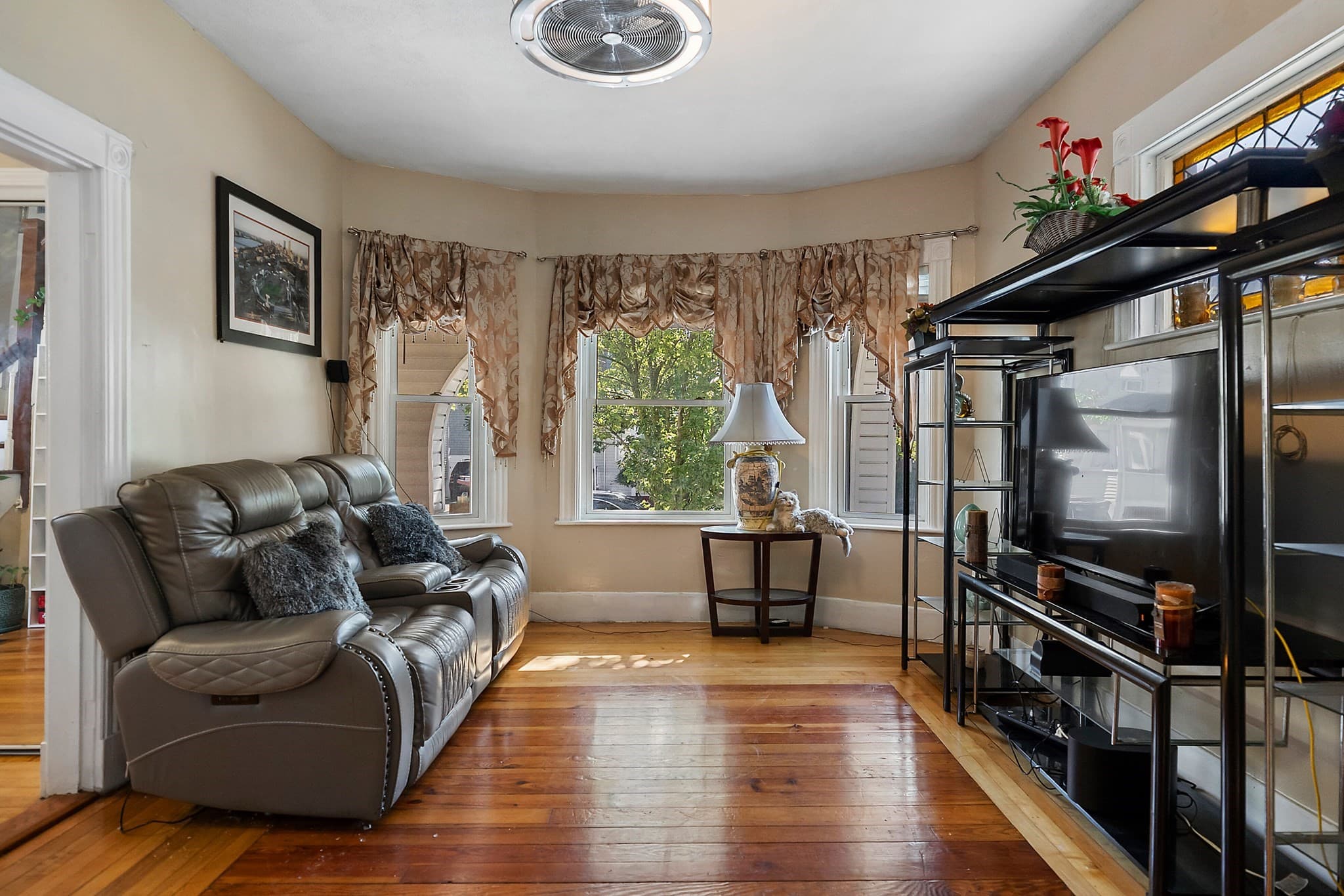 Single Family Residence at 40 Baker Road, Everett MA 02149, Everett, photo 6 of 32