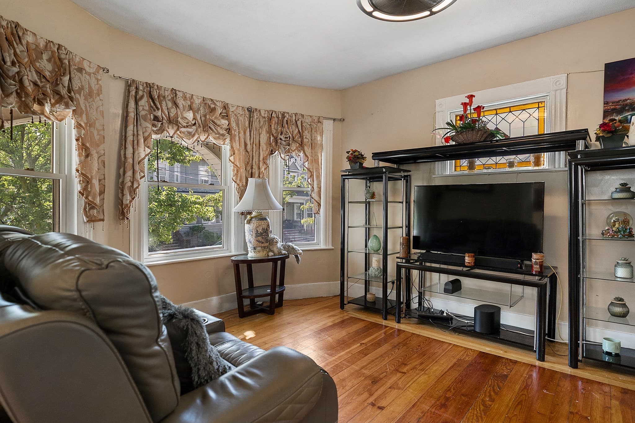 Single Family Residence at 40 Baker Road, Everett MA 02149, Everett, photo 7 of 32