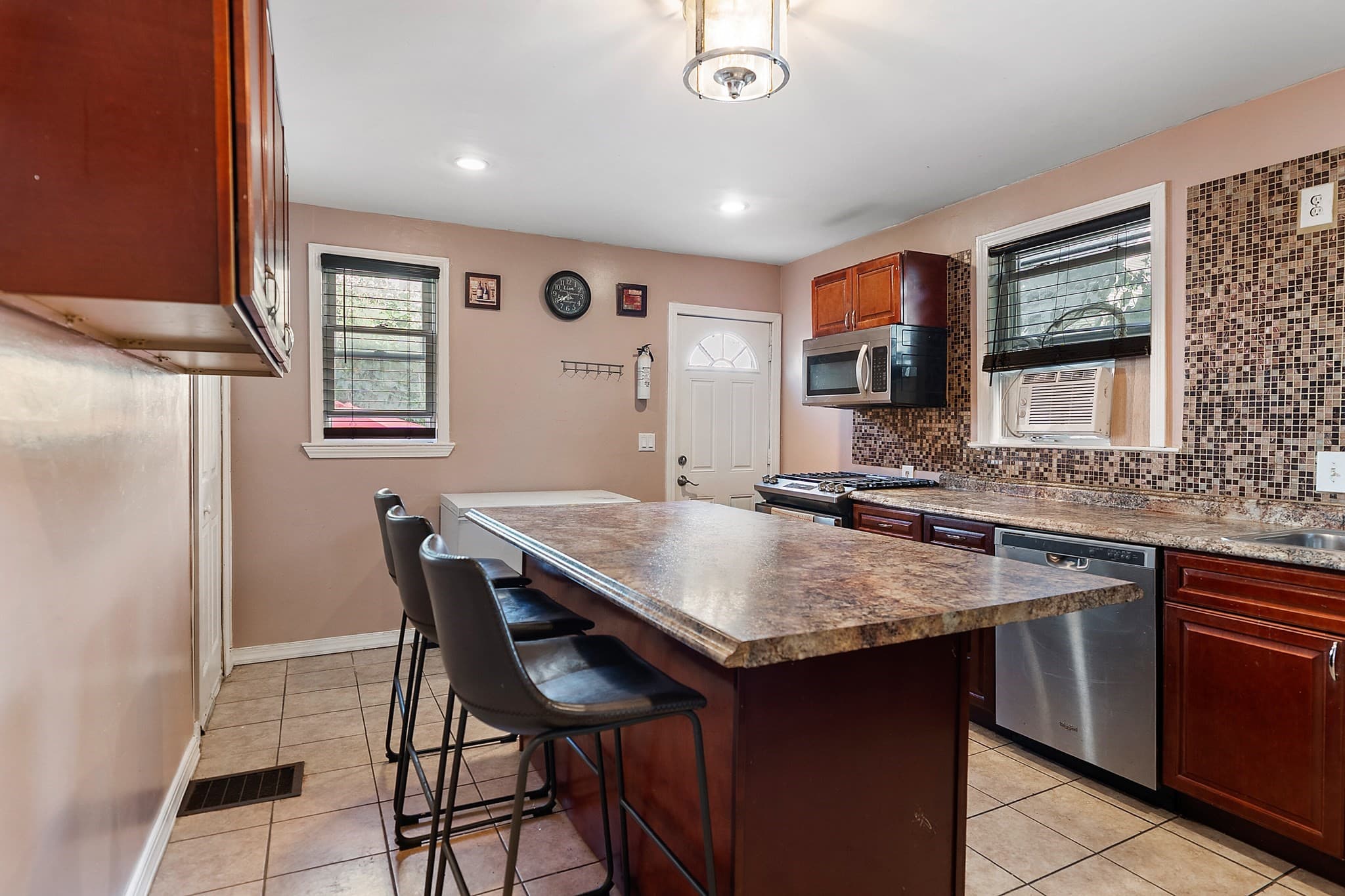 Single Family Residence at 40 Baker Road, Everett MA 02149, Everett, photo 14 of 32