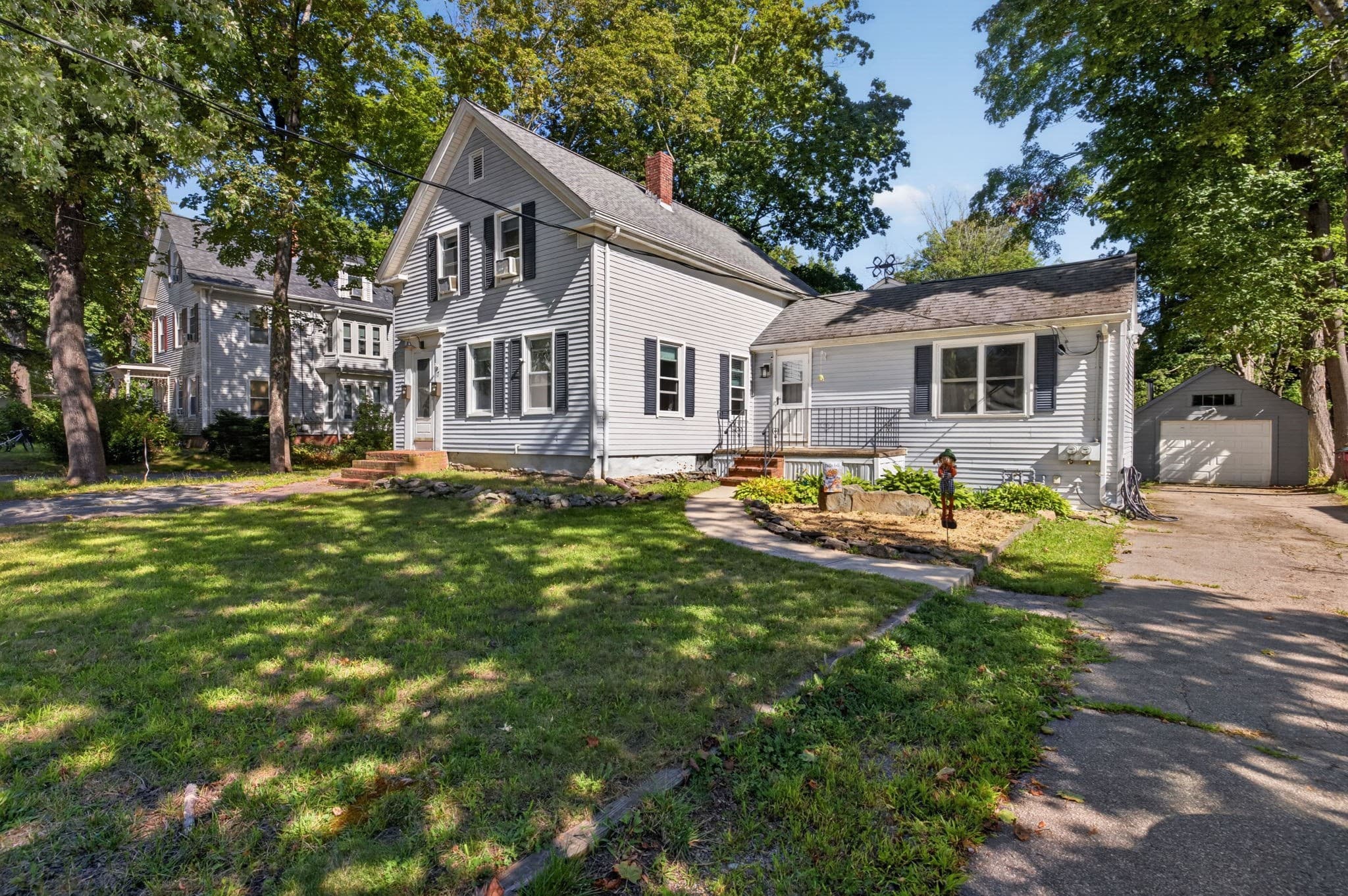 17 Pearl St, Middleboro MA 02346
