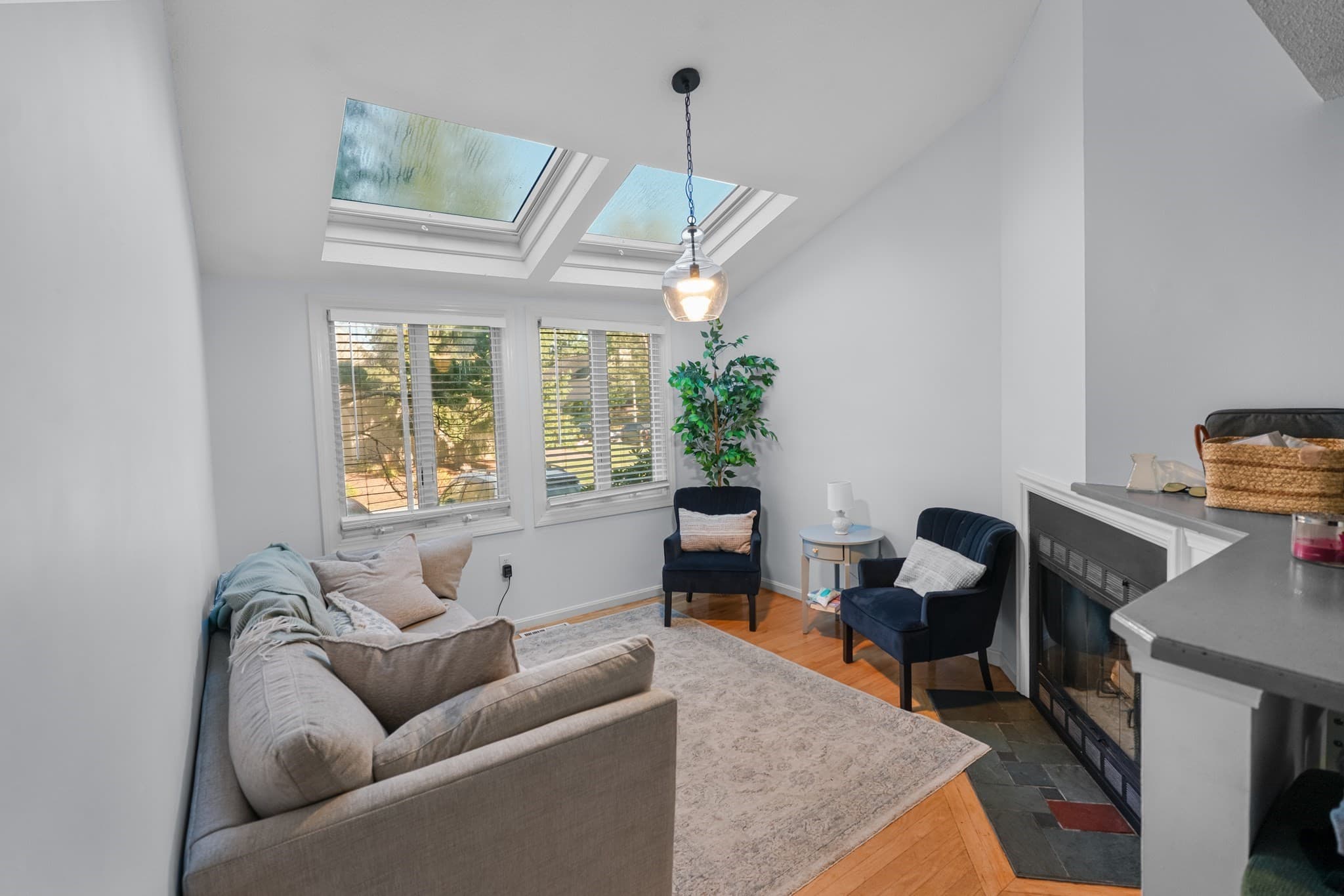 Condominium at 43 Brickett Hill Circle # 43, Haverhill MA 01830, Haverhill, photo 2 of 13