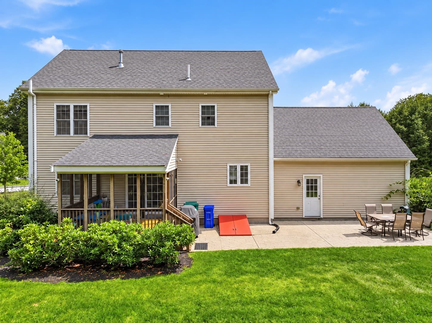 Single Family Residence at 8 Erika Way, Attleboro MA 02703, Attleboro, photo 5 of 42
