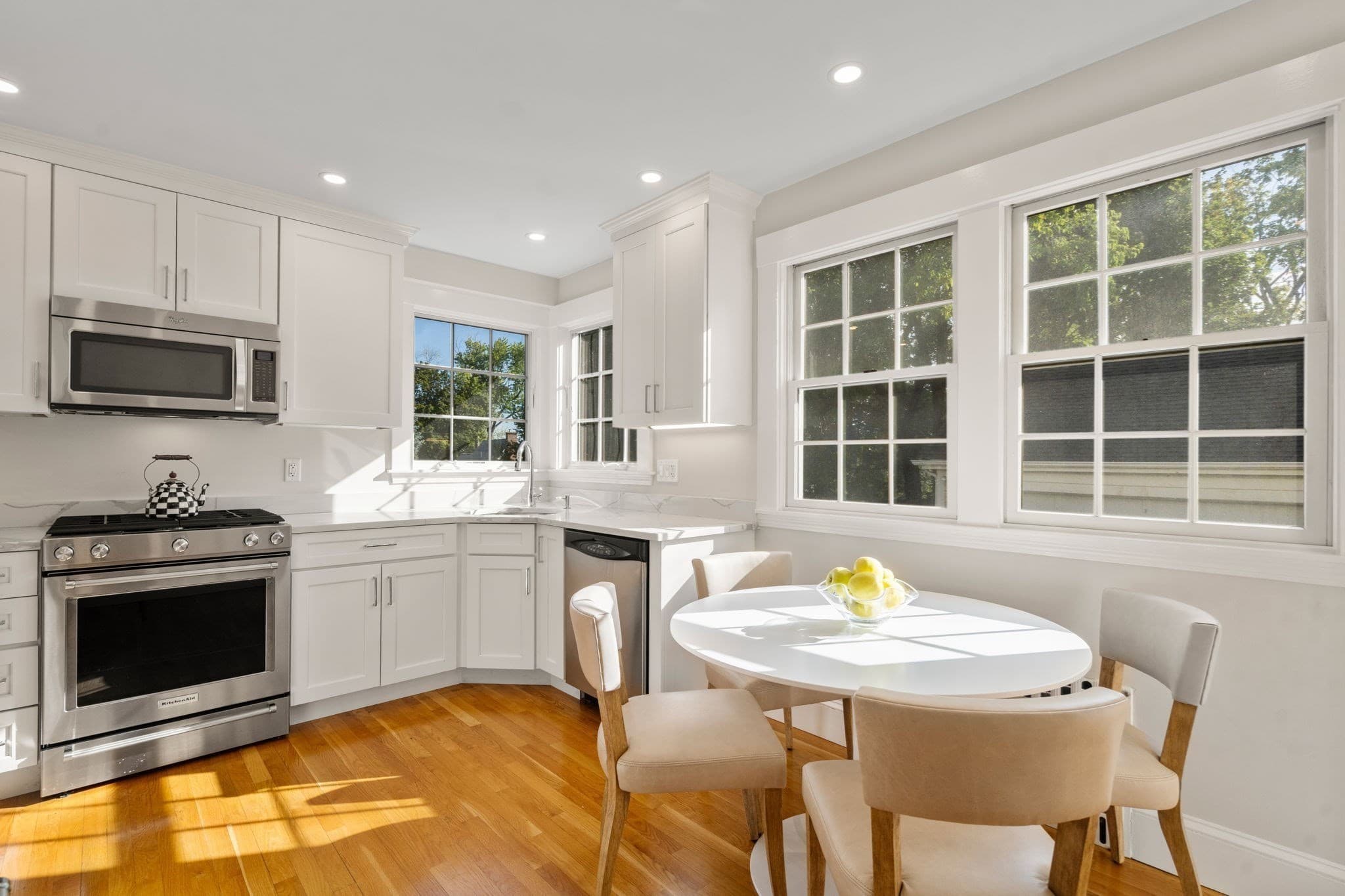 Single Family Residence at 164 Common St, Belmont MA 02478, Belmont, photo 7 of 20