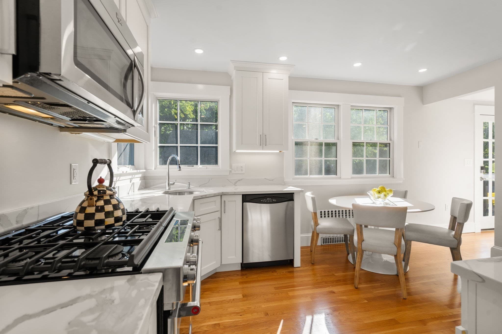 Single Family Residence at 164 Common St, Belmont MA 02478, Belmont, photo 8 of 20
