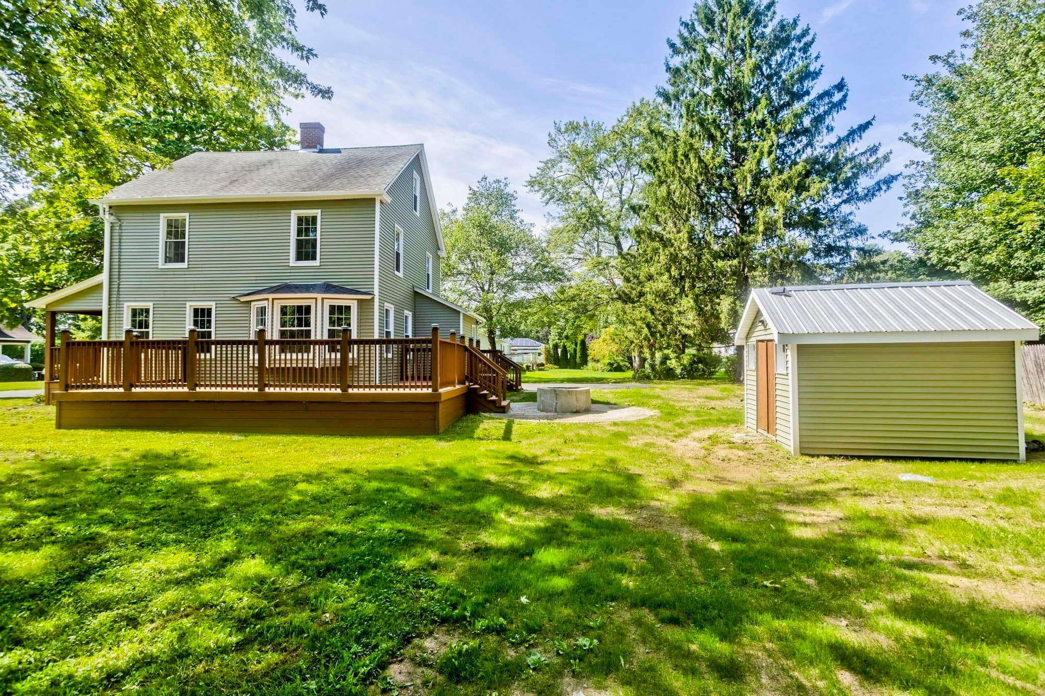 Single Family Residence at 7 Lawndale Street, Easthampton MA 01027, Easthampton, photo 6 of 39
