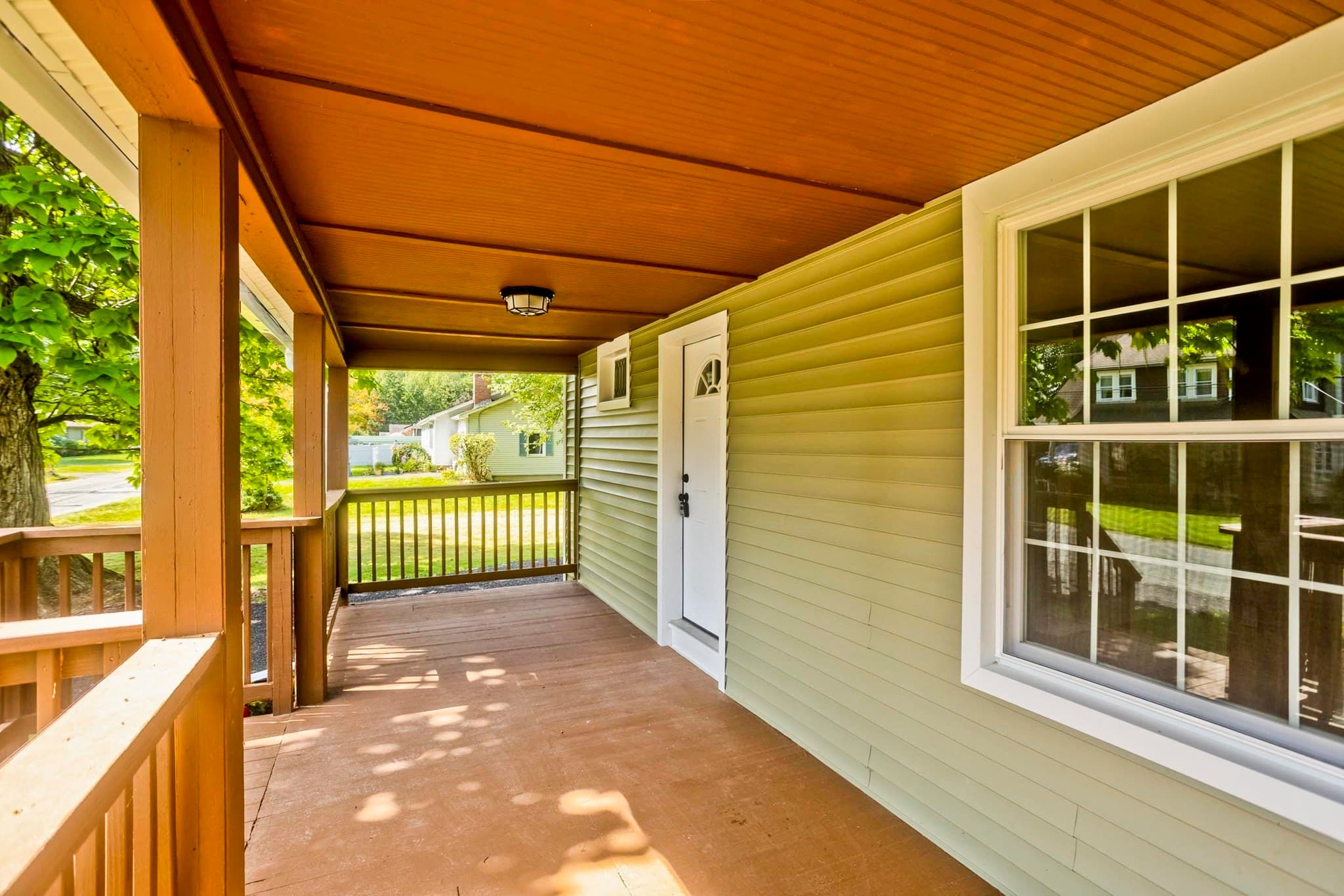 Single Family Residence at 7 Lawndale Street, Easthampton MA 01027, Easthampton, photo 5 of 39