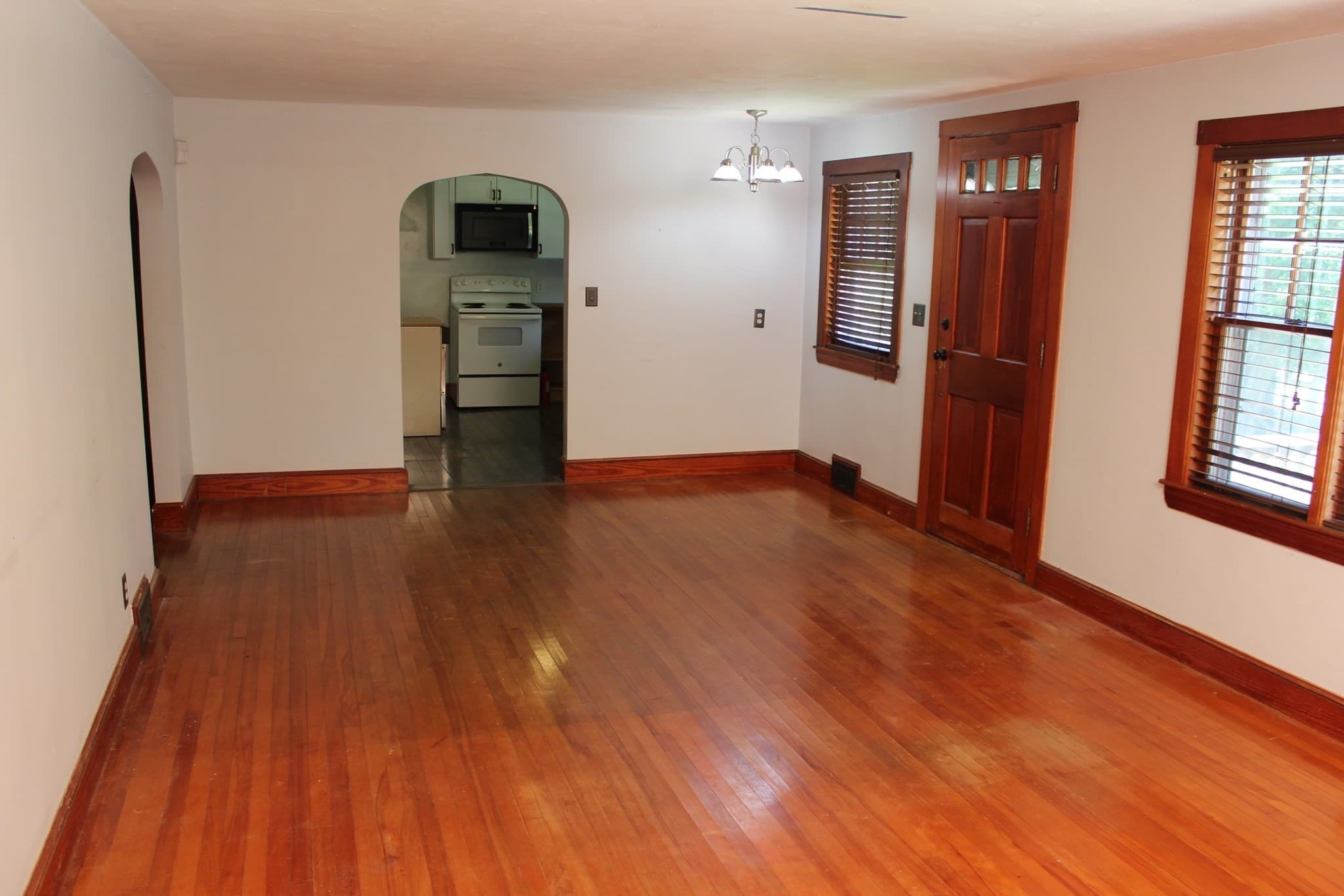 Single Family Residence at 390 Worcester Rd, Barre MA 01005, Barre, photo 3 of 26