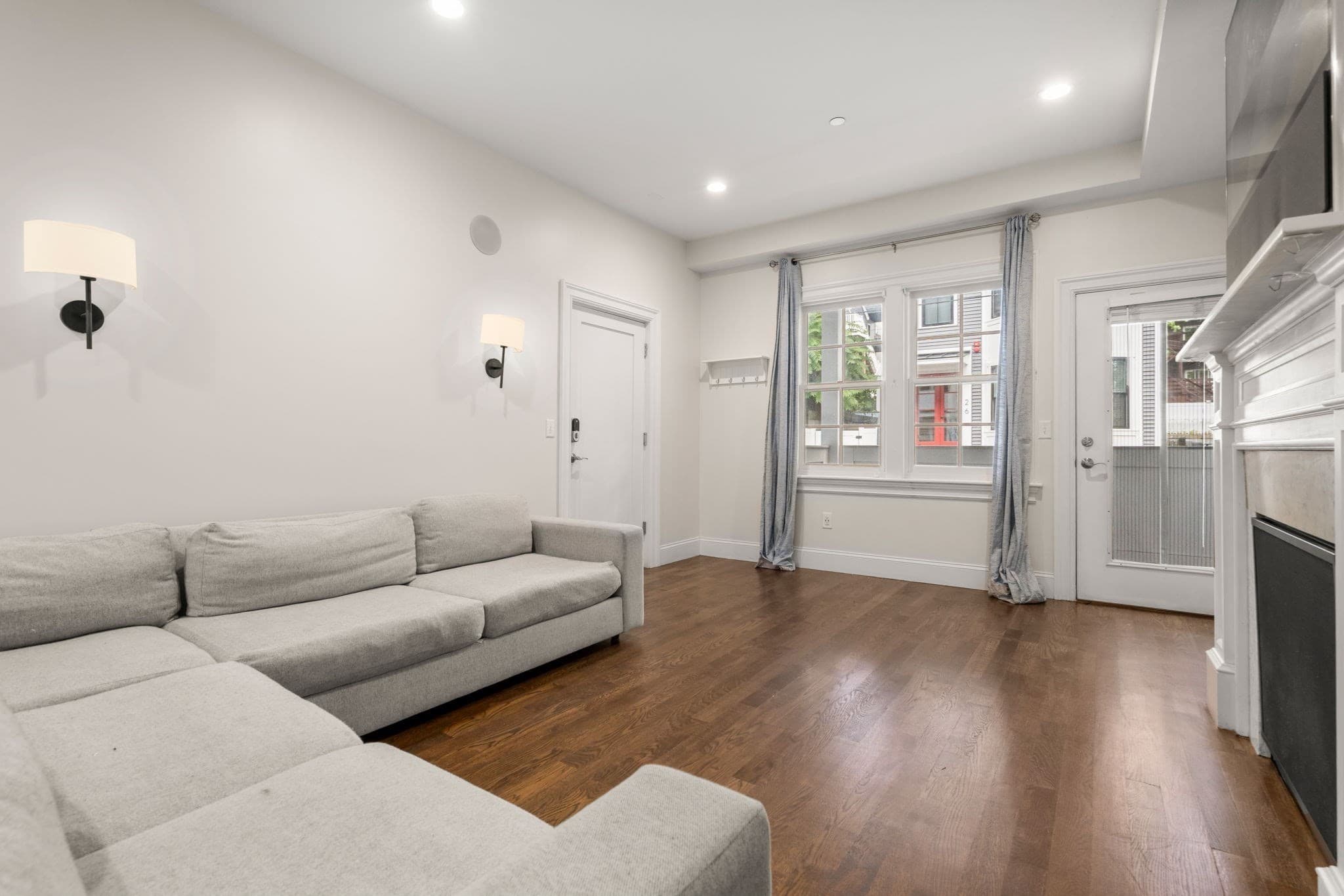 Condominium at 25 Mercer St # 1, Boston MA 02127, Boston, photo 7 of 25