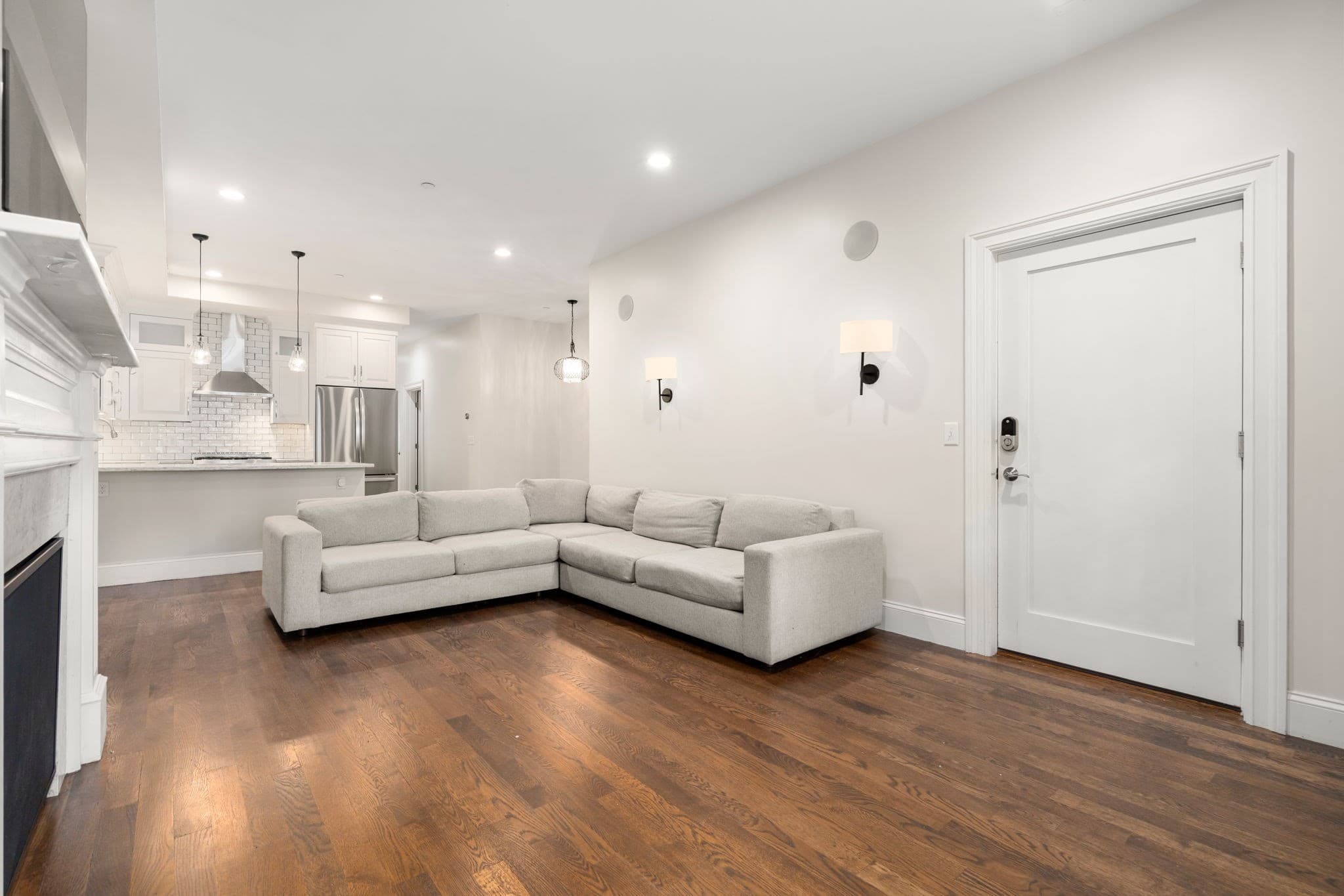 Condominium at 25 Mercer St # 1, Boston MA 02127, Boston, photo 3 of 25