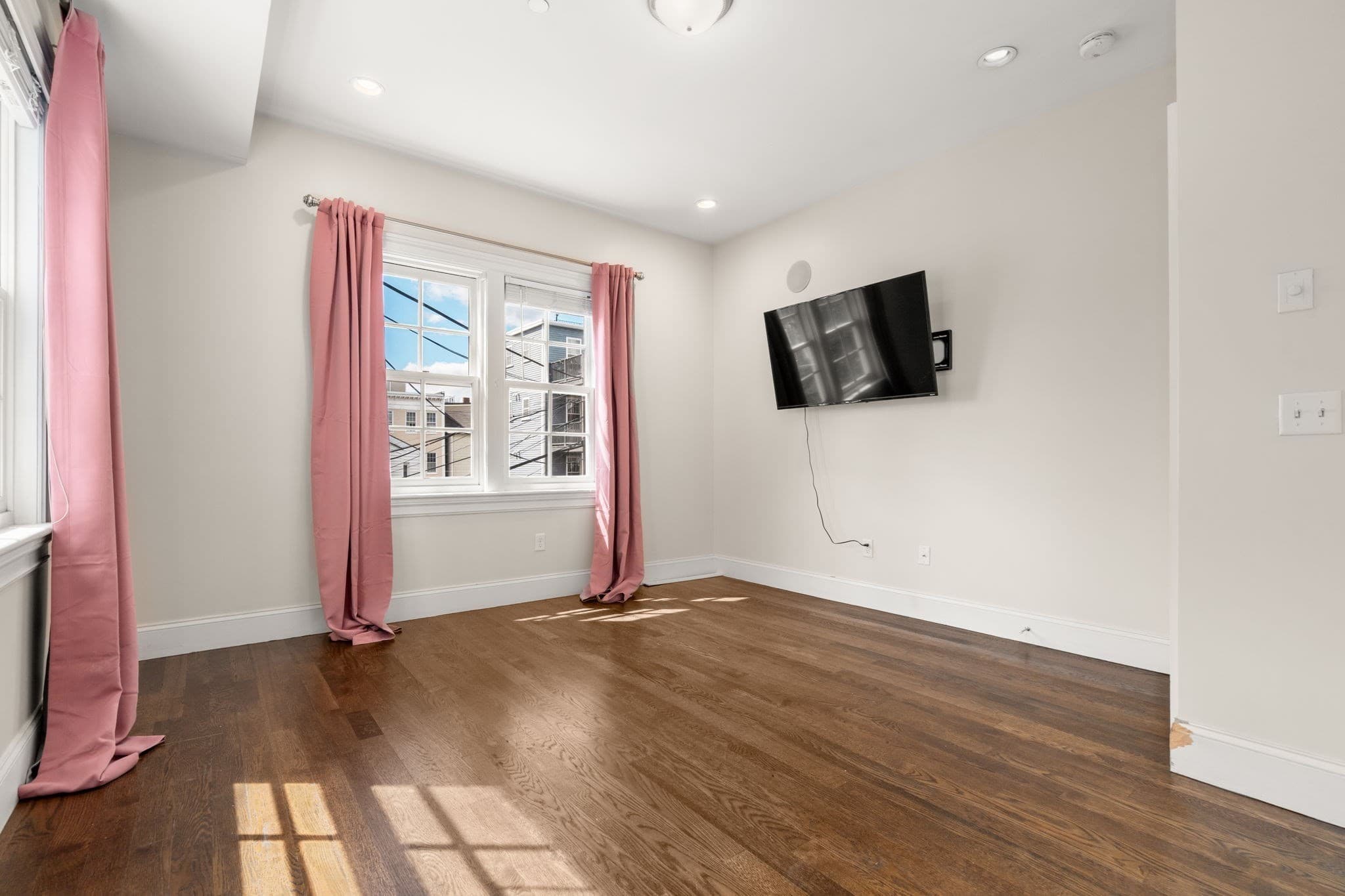 Condominium at 25 Mercer St # 1, Boston MA 02127, Boston, photo 20 of 25