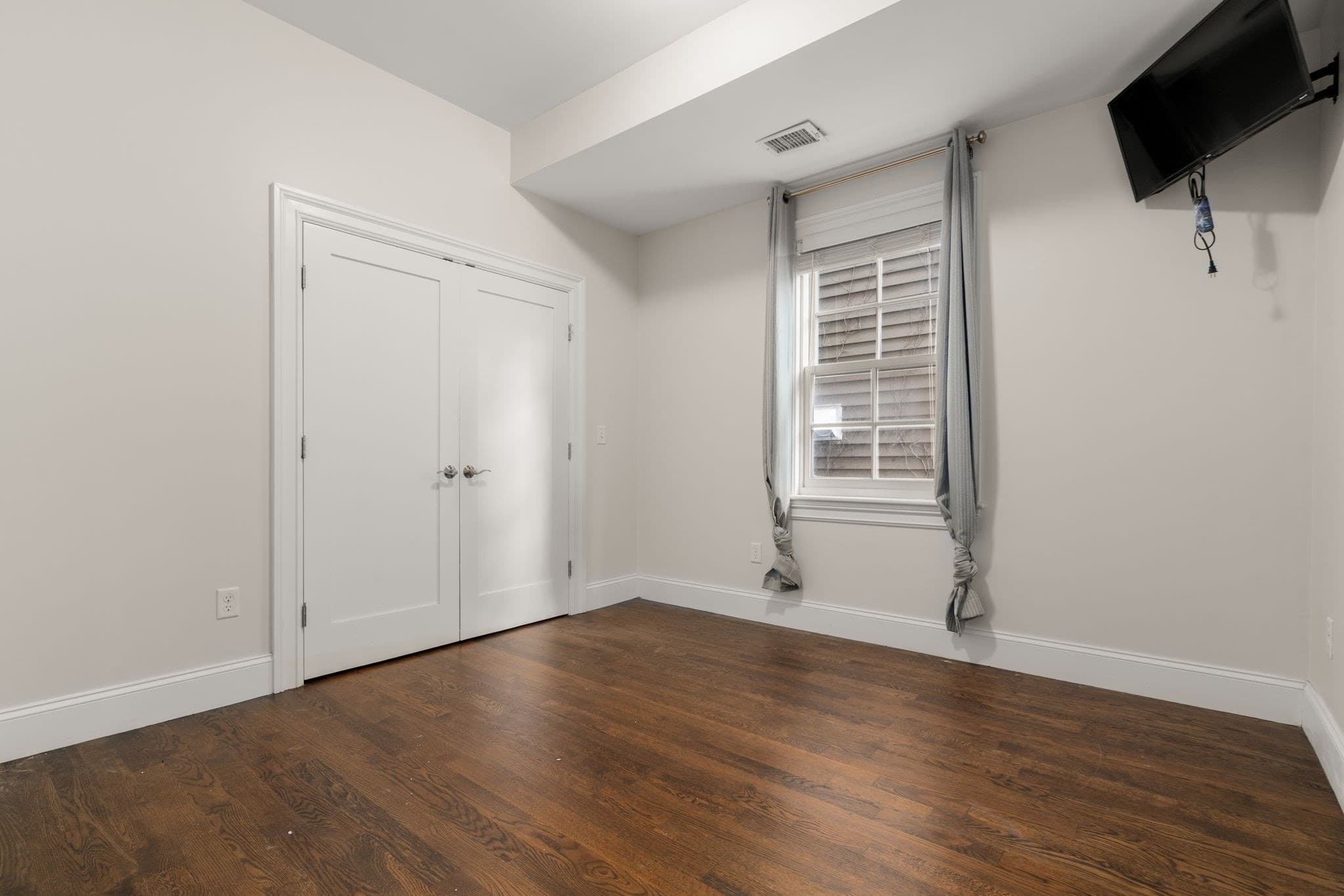 Condominium at 25 Mercer St # 1, Boston MA 02127, Boston, photo 18 of 25
